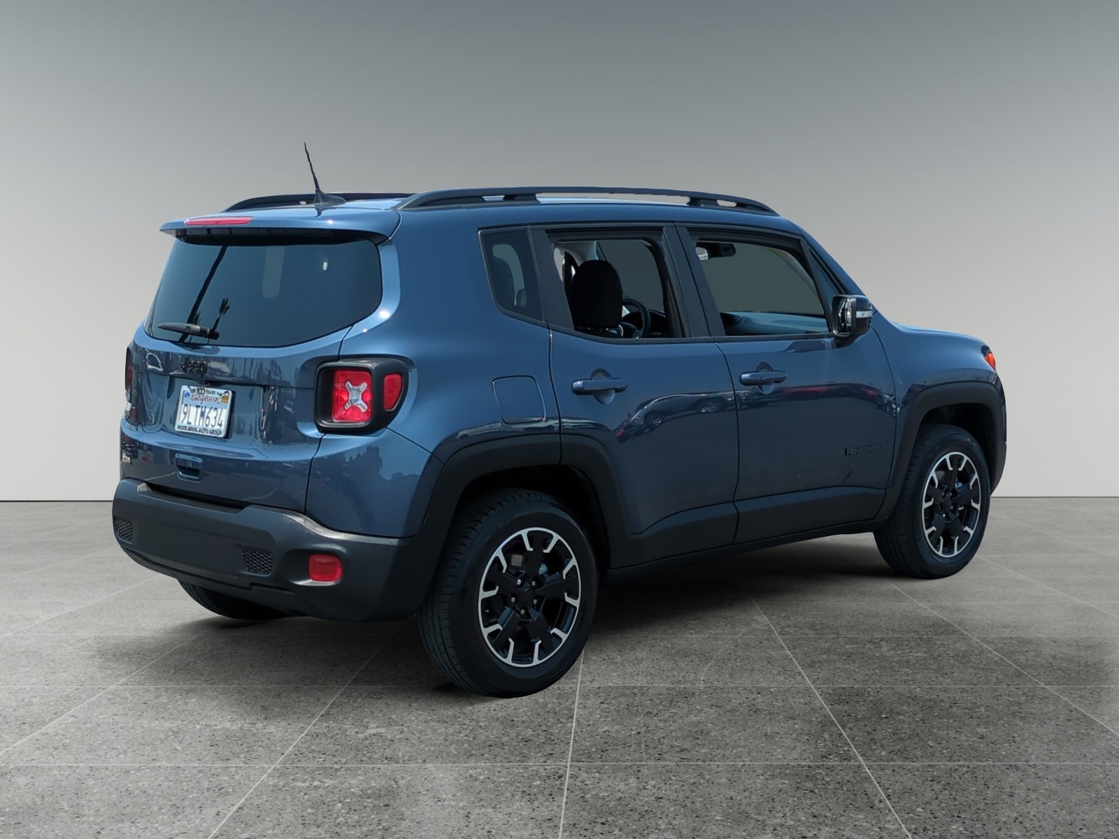 2023 Jeep Renegade Latitude photo 5