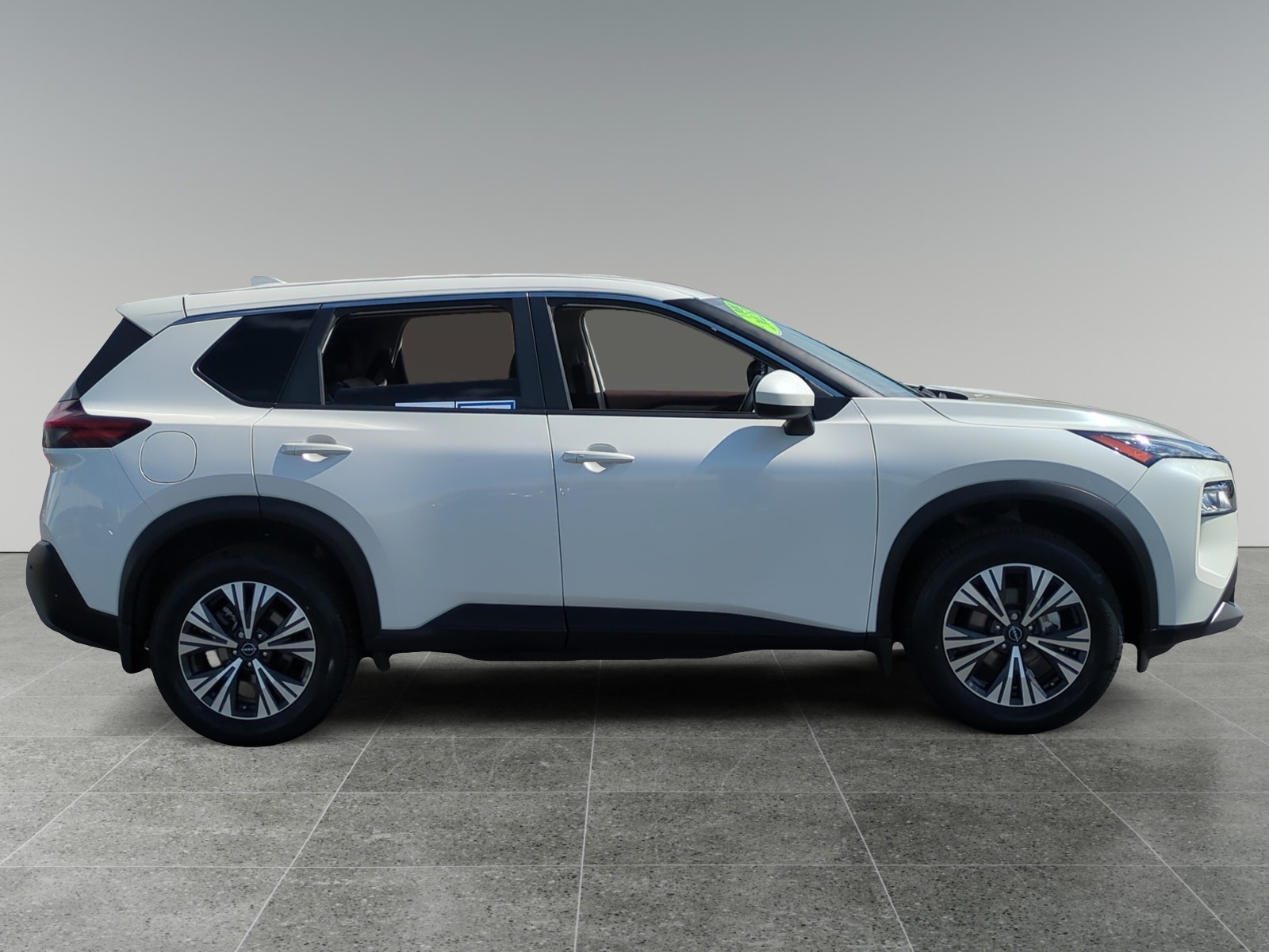 2023 Nissan Rogue SV photo 6