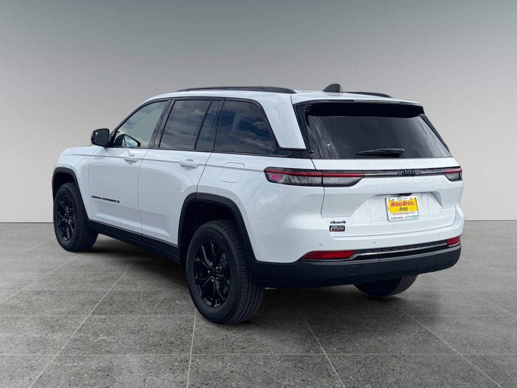 New 2025 Jeep Grand Cherokee Laredo Sport Utility