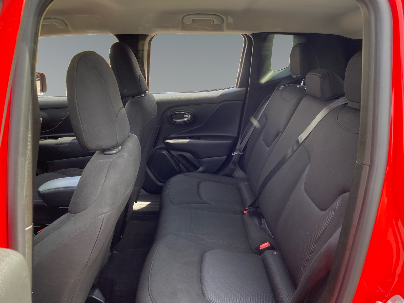 2023 Jeep Renegade Latitude - Photo 12