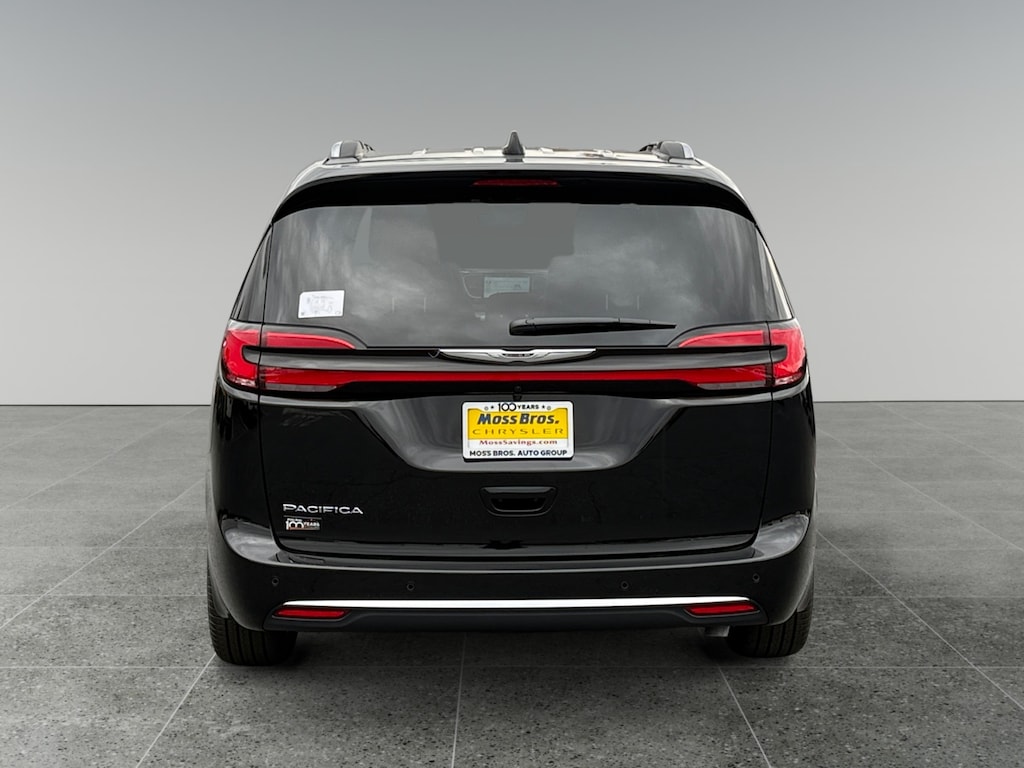 New 2026 Chrysler Pacifica Pinnacle Passenger Van