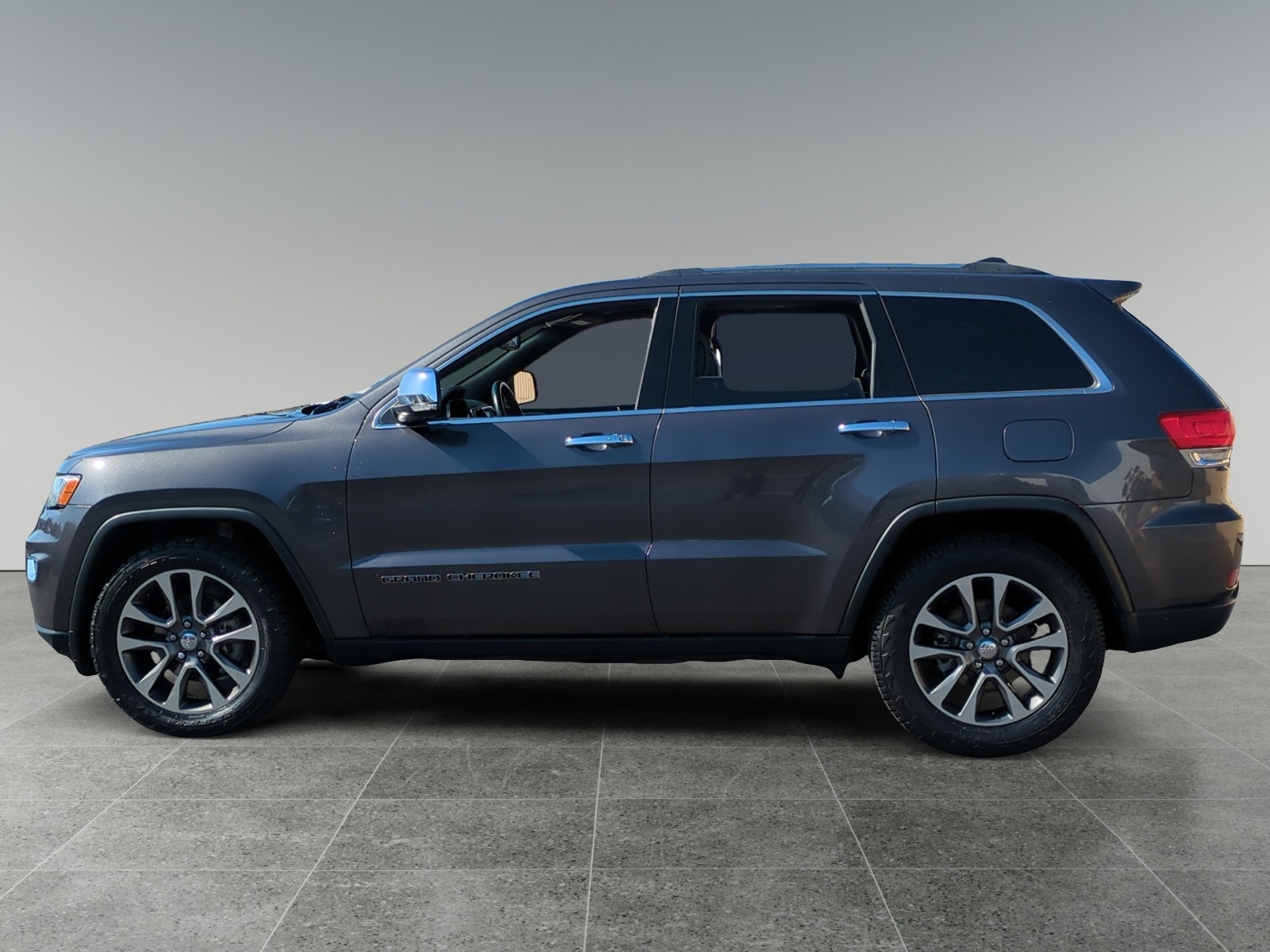 Used 2018 Jeep Grand Cherokee Limited with VIN 1C4RJEBG5JC110795 for sale in Moreno Valley, CA