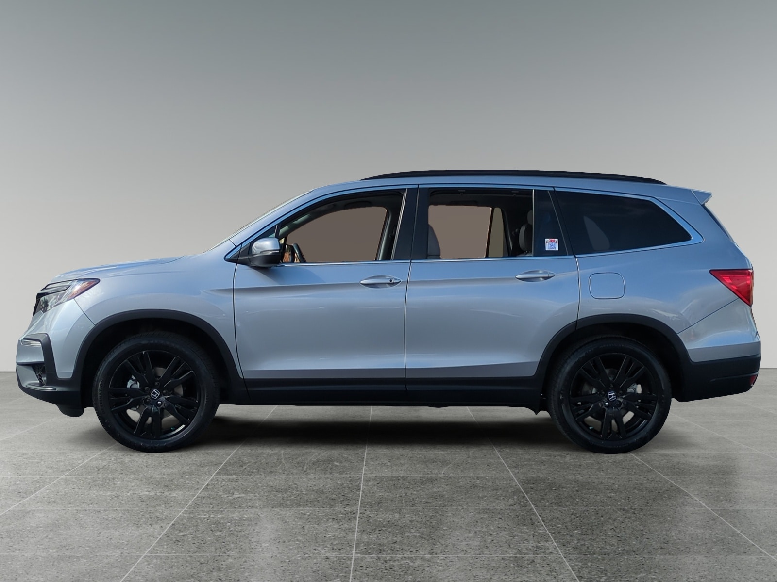 Used 2022 Honda Pilot SE with VIN 5FNYF5H23NB033362 for sale in Moreno Valley, CA
