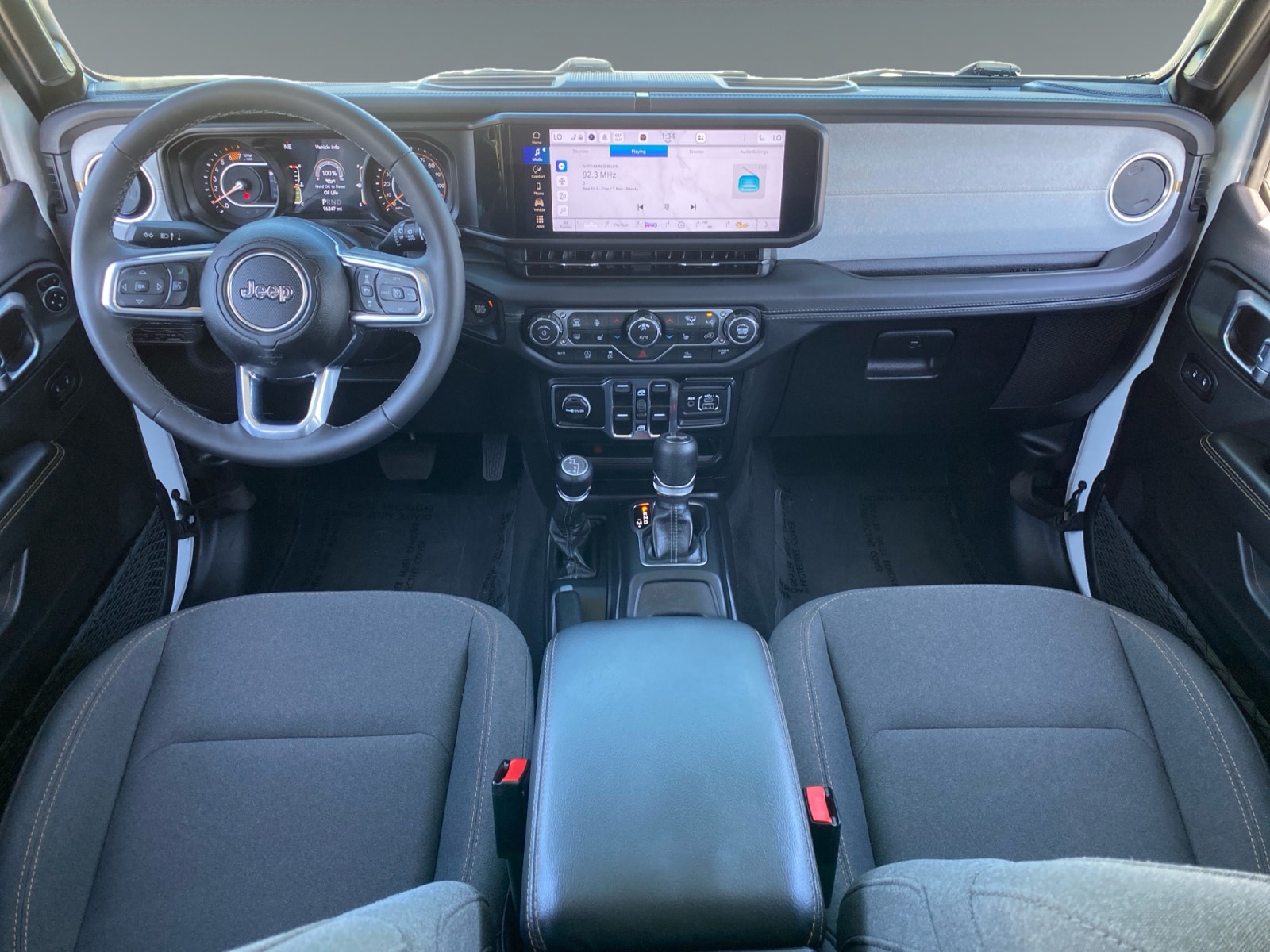 2026 Jeep Wrangler 4-Door Sahara - Photo 10
