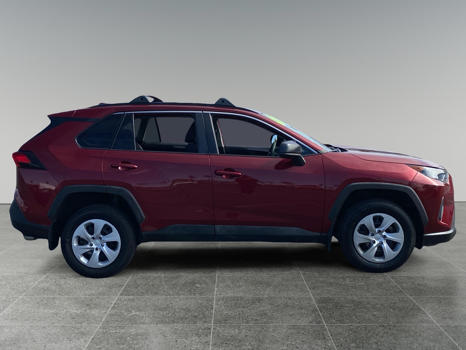 2021 Toyota RAV4 LE photo 6