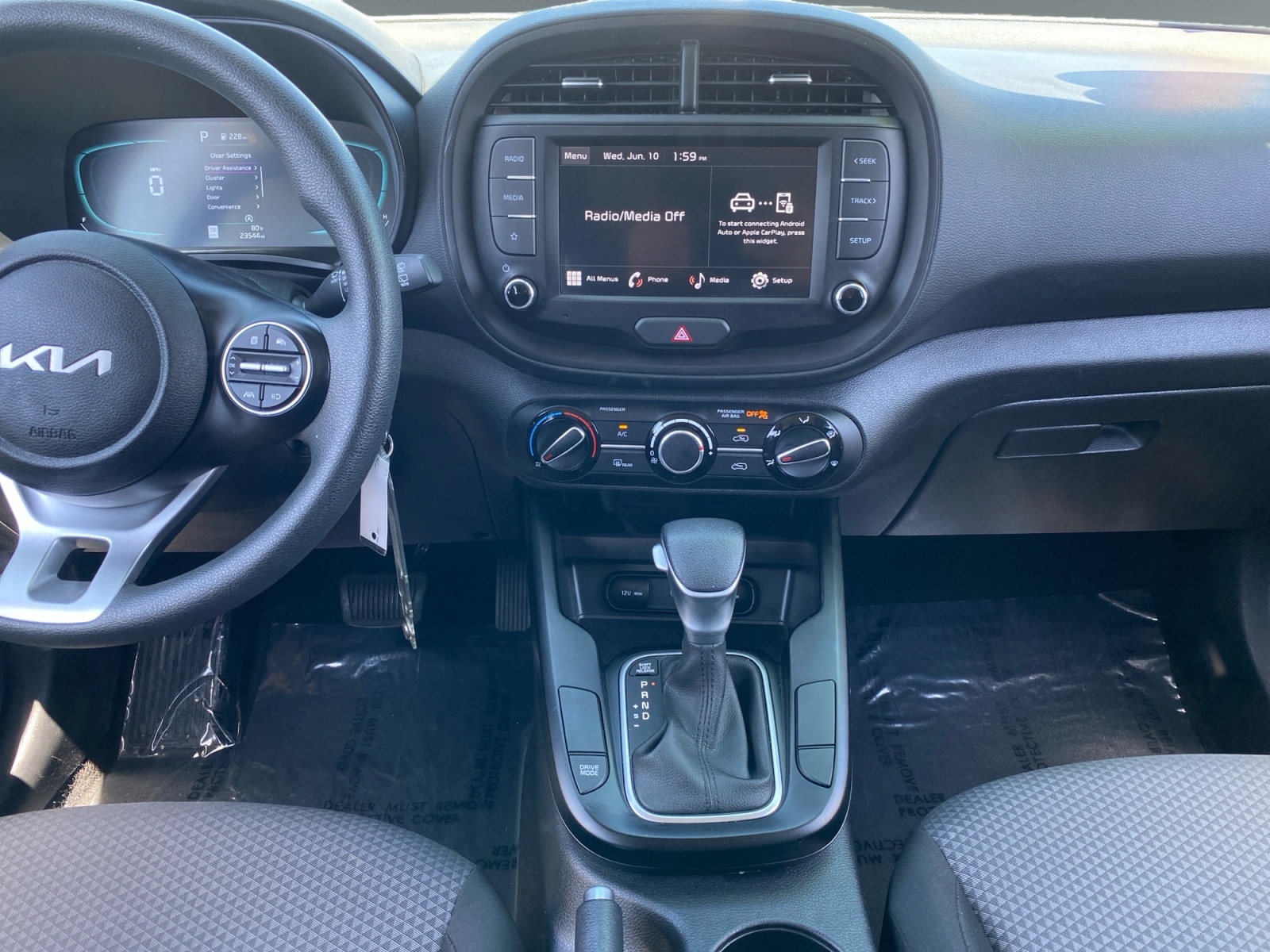 2025 Kia Soul LX - Photo 11