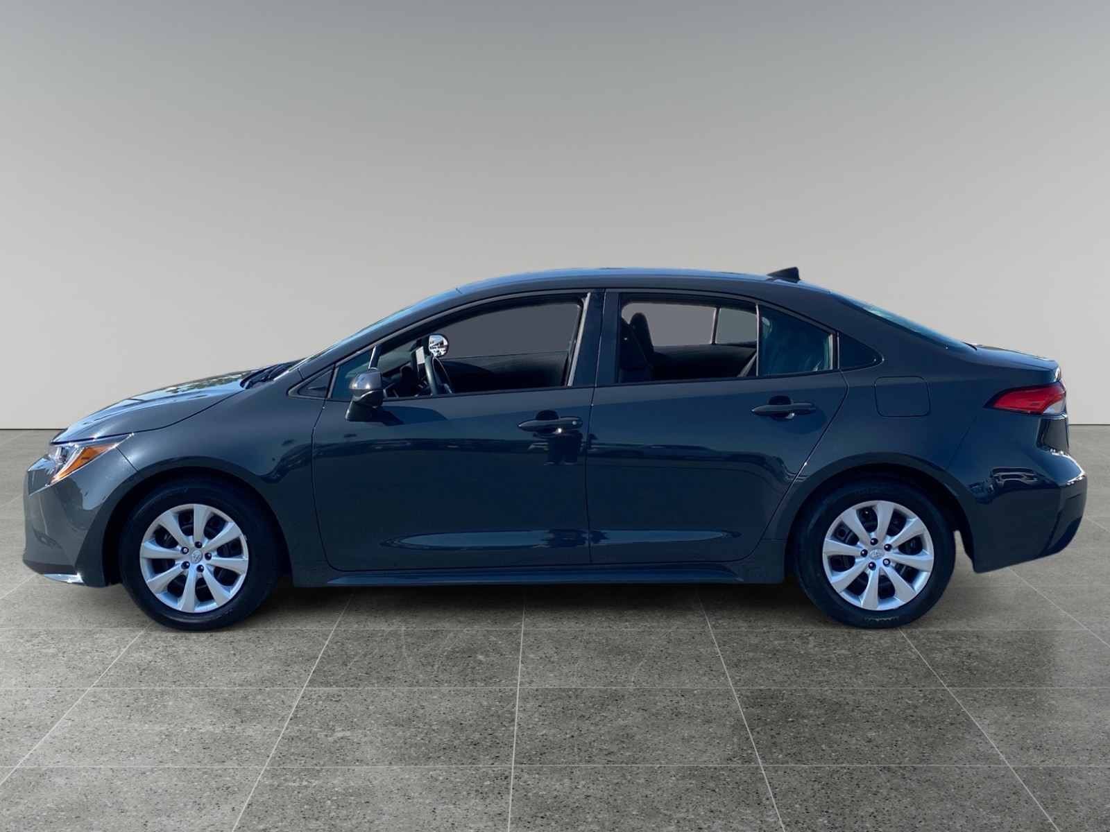 Used 2025 Toyota Corolla LE with VIN 5YFB4MDE9SP313924 for sale in Kansas City