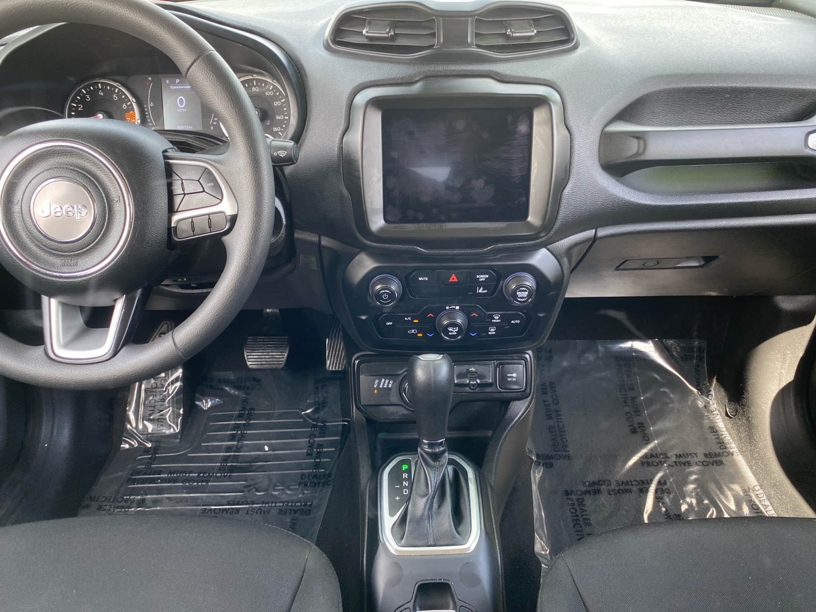 2023 Jeep Renegade Latitude - Photo 10