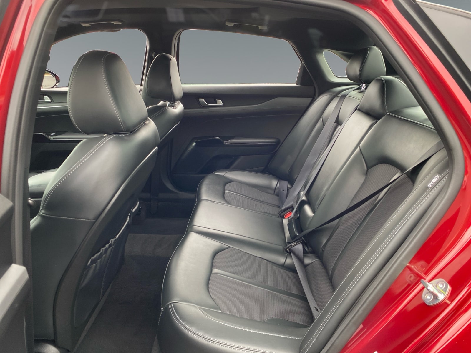 2024 Kia K5 GT-Line - Photo 13