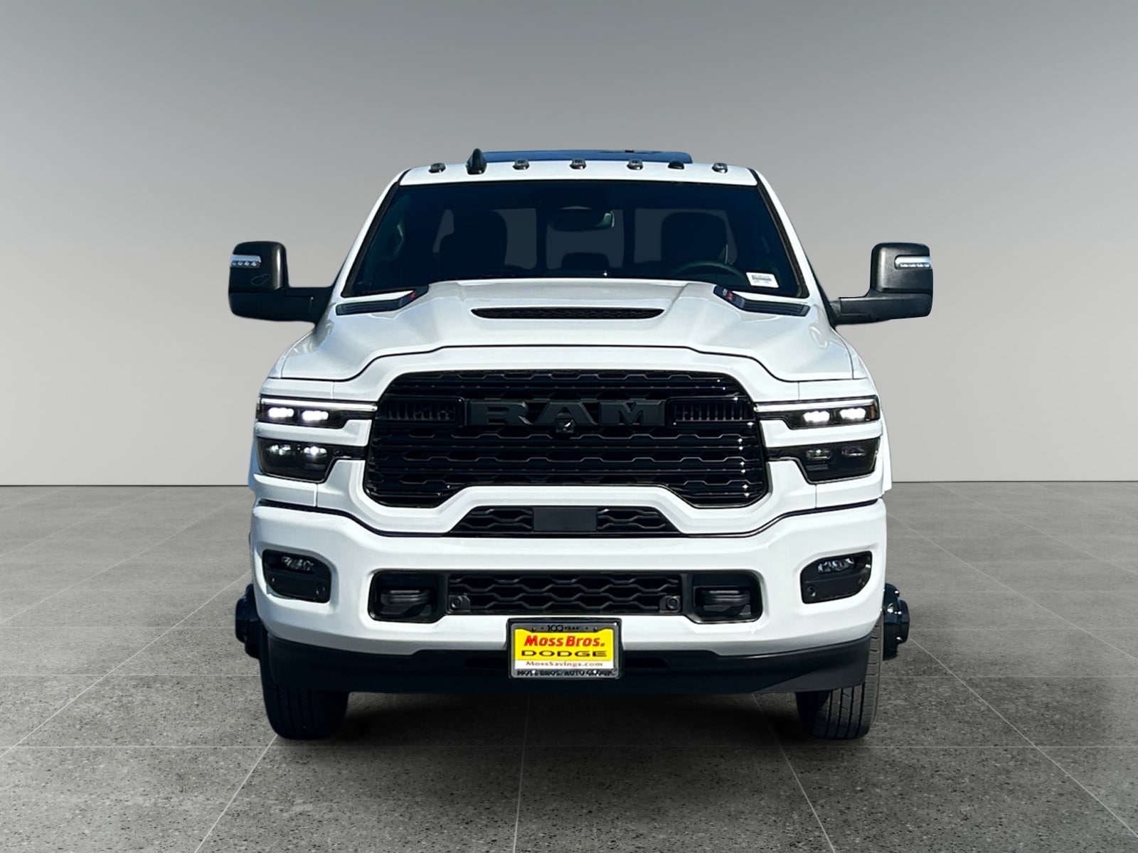 2026 RAM 3500 Limited - Photo 8