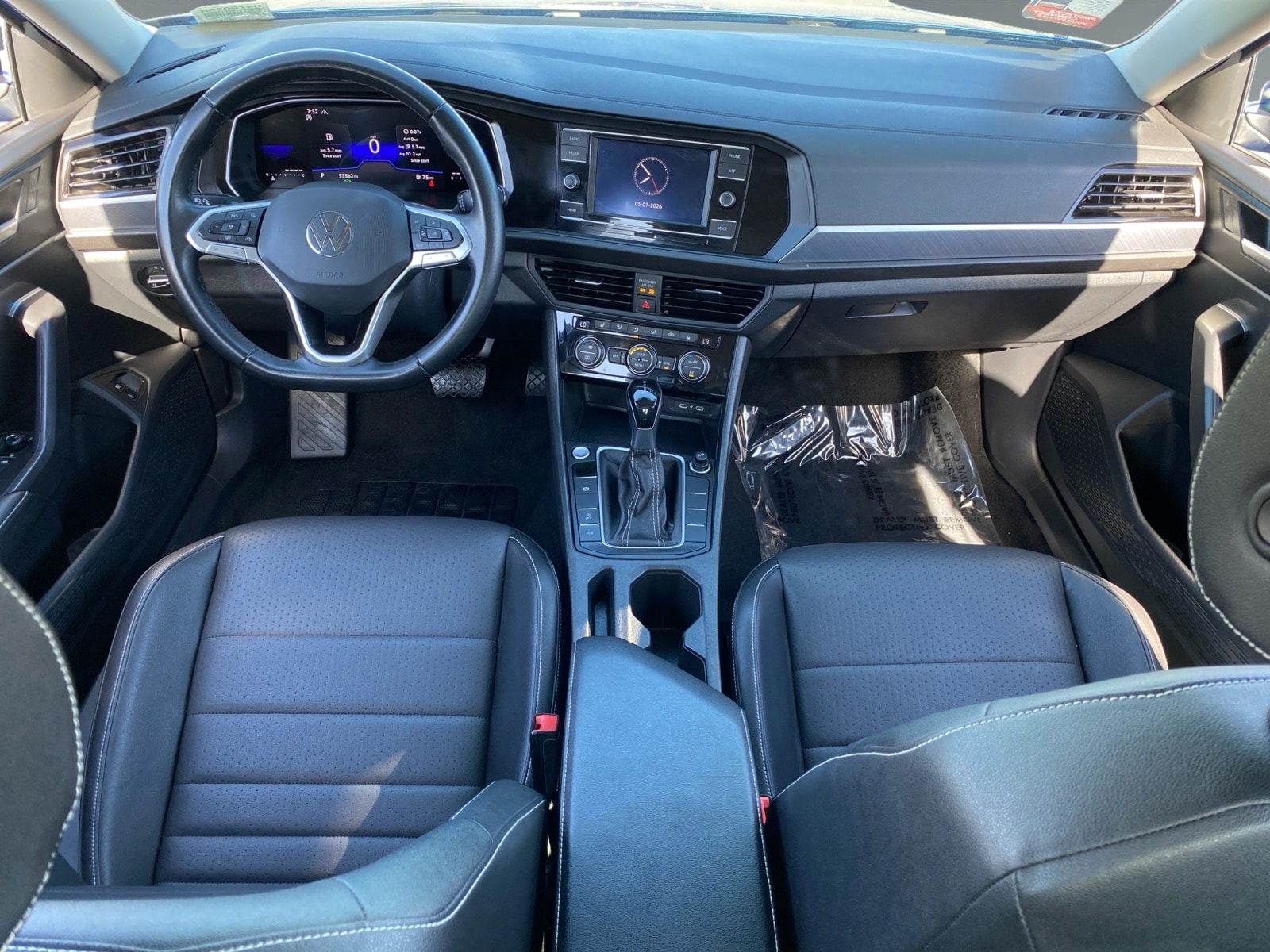 2024 Volkswagen Jetta SE - Photo 10