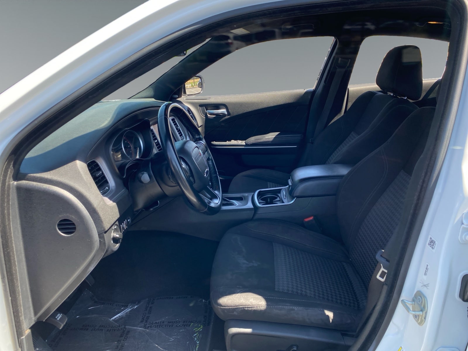 2023 Dodge Charger SXT - Photo 9