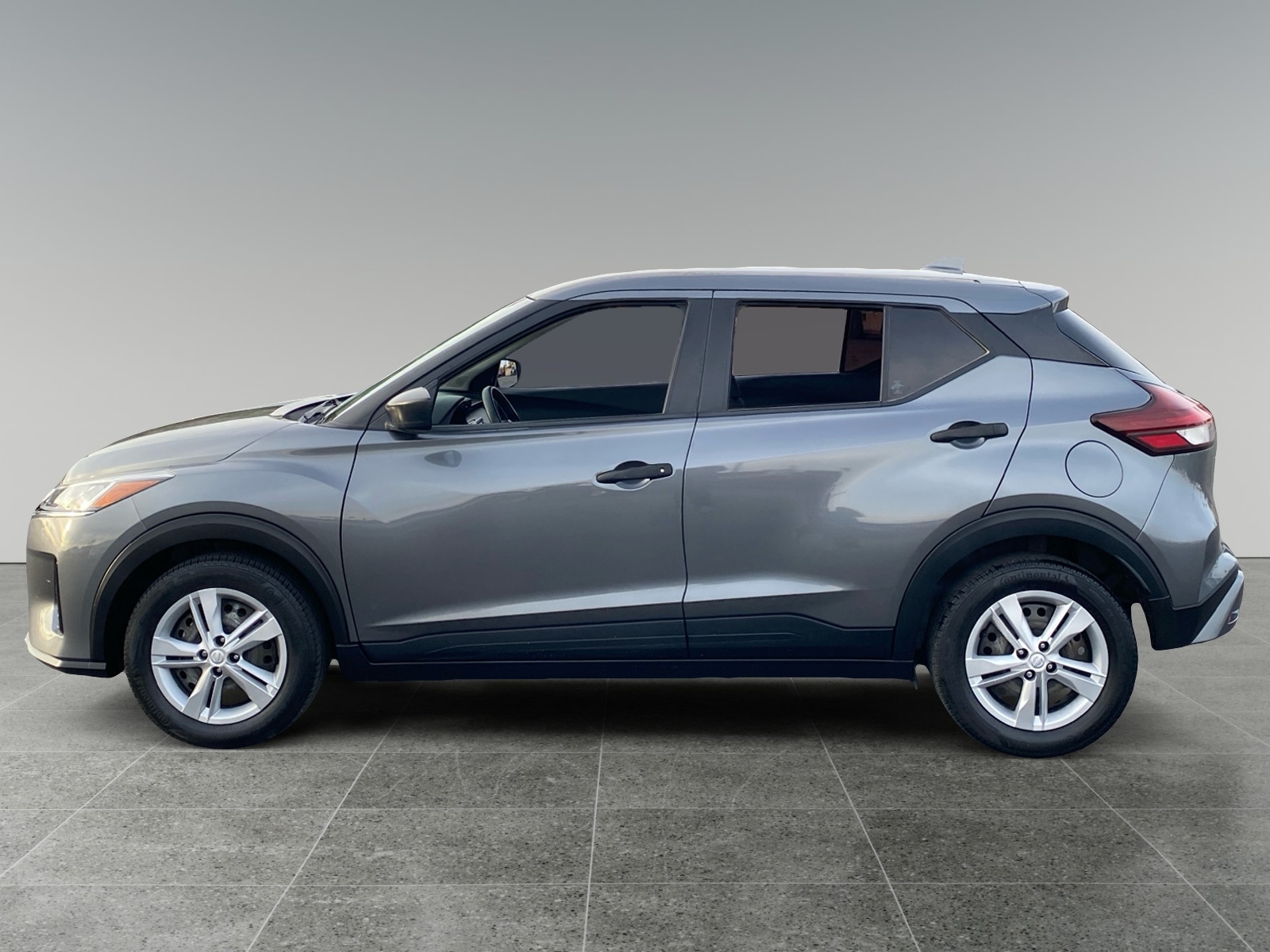 Used 2022 Nissan Kicks S with VIN 3N1CP5BV5NL524398 for sale in Moreno Valley, CA