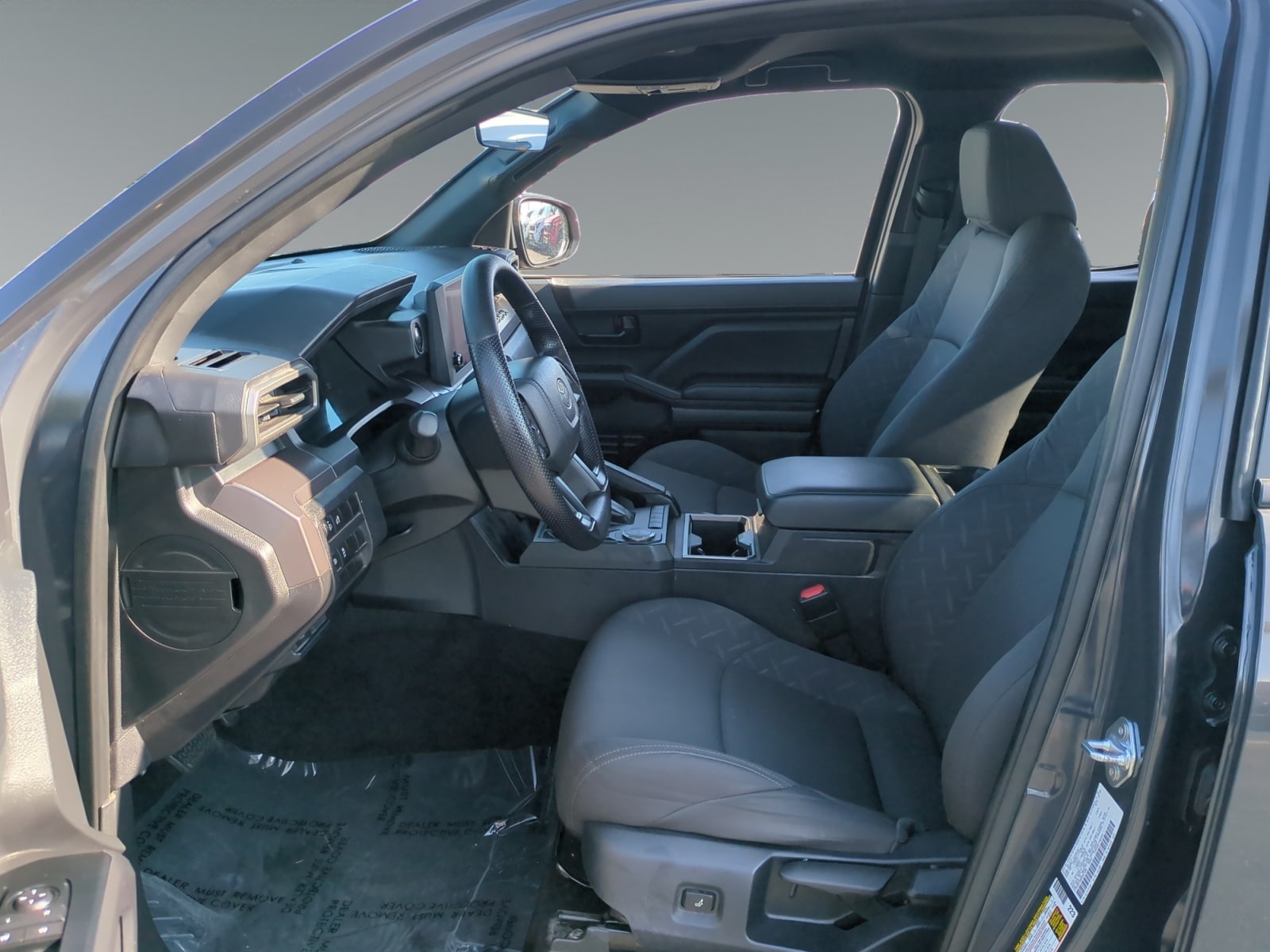 2025 Toyota Tacoma SR5 - Photo 9