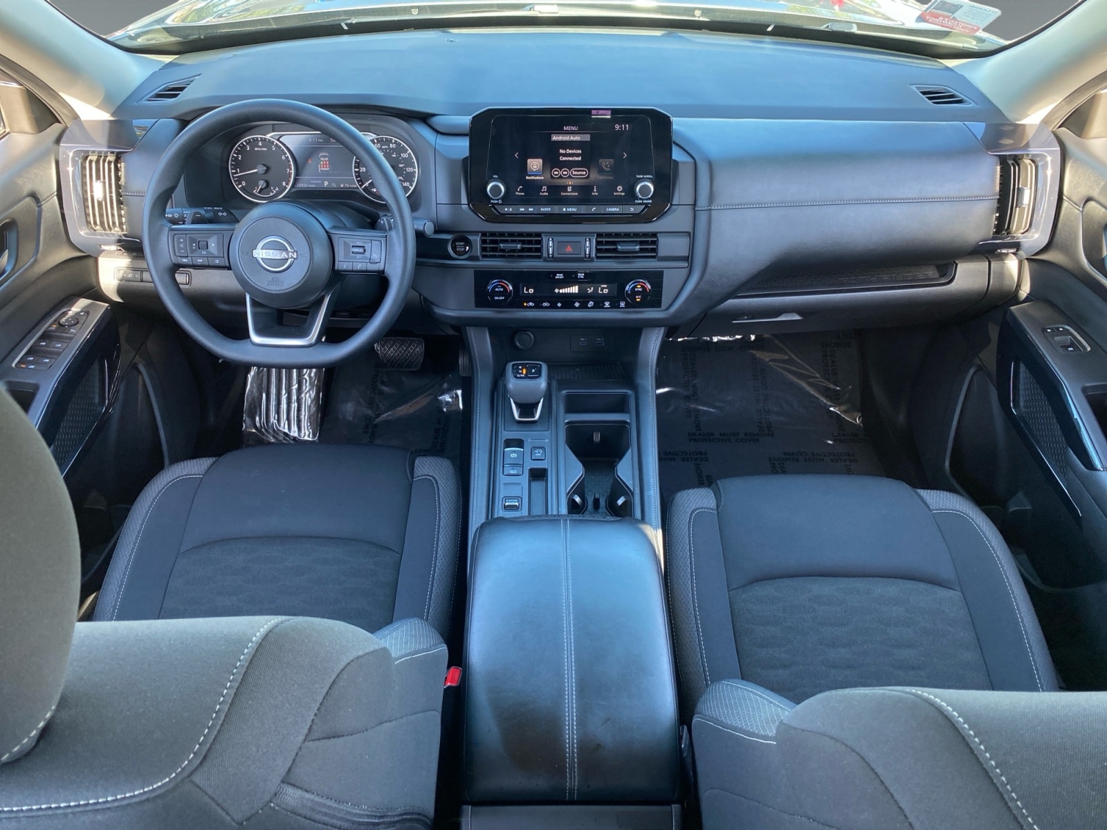 2025 Nissan Pathfinder S - Photo 10