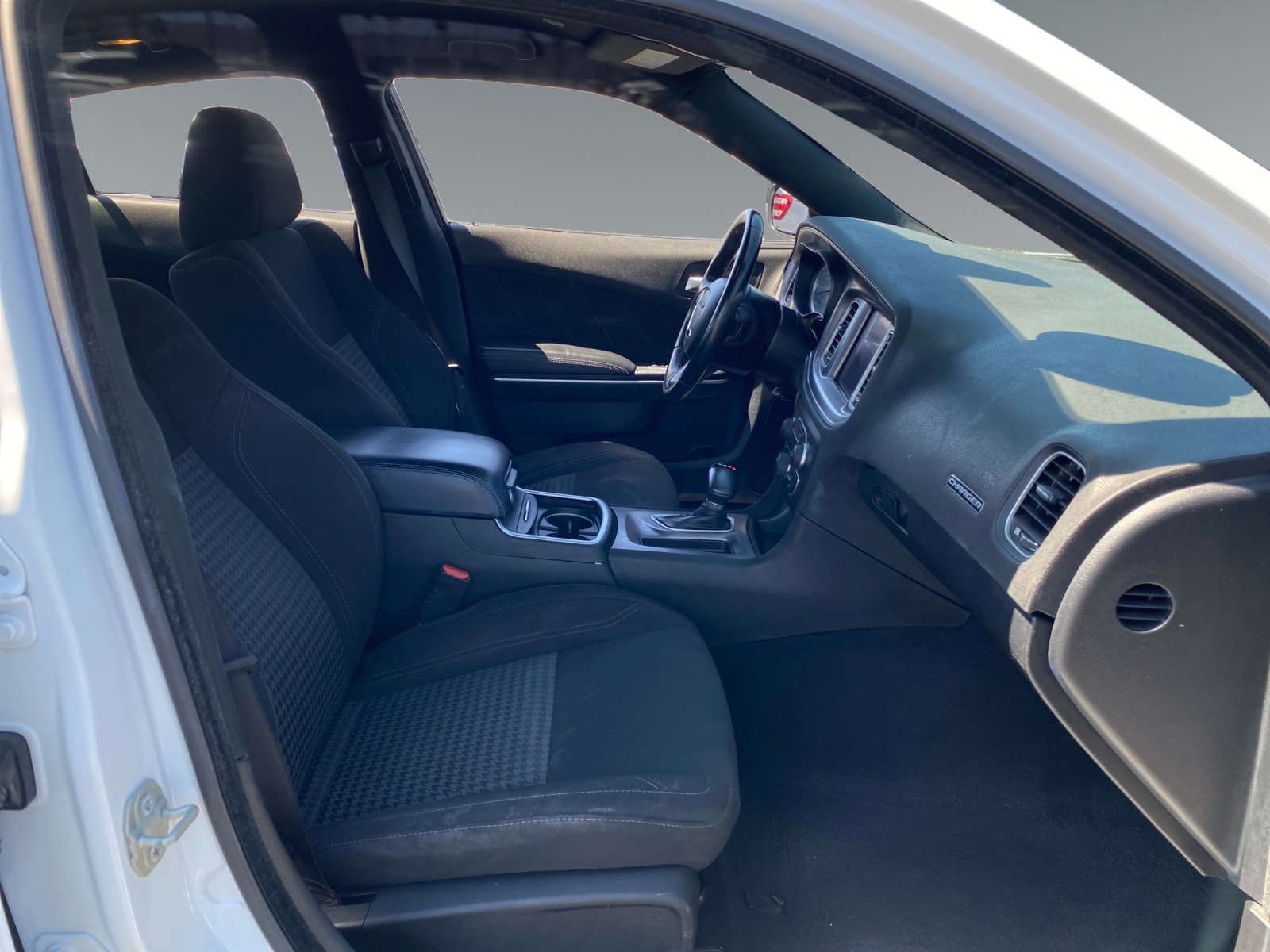 2023 Dodge Charger SXT - Photo 15