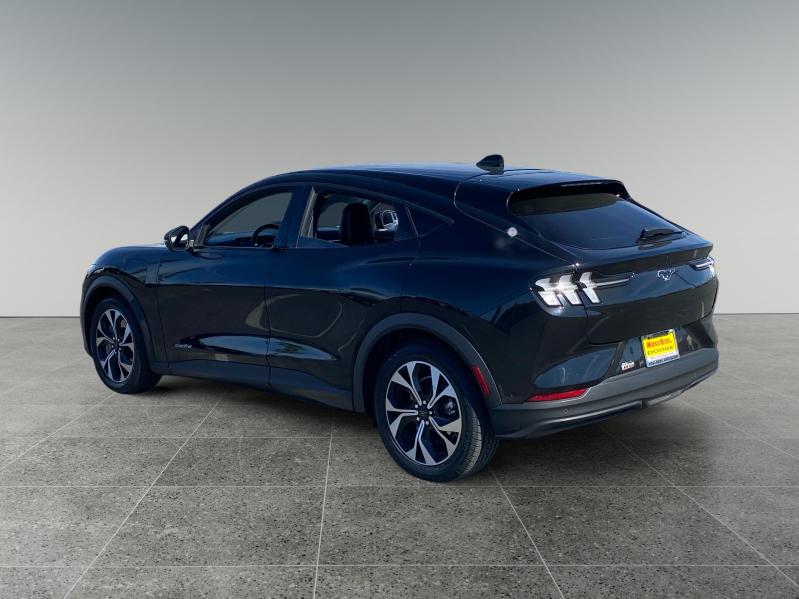 2024 Ford Mustang Mach-E Select photo 3