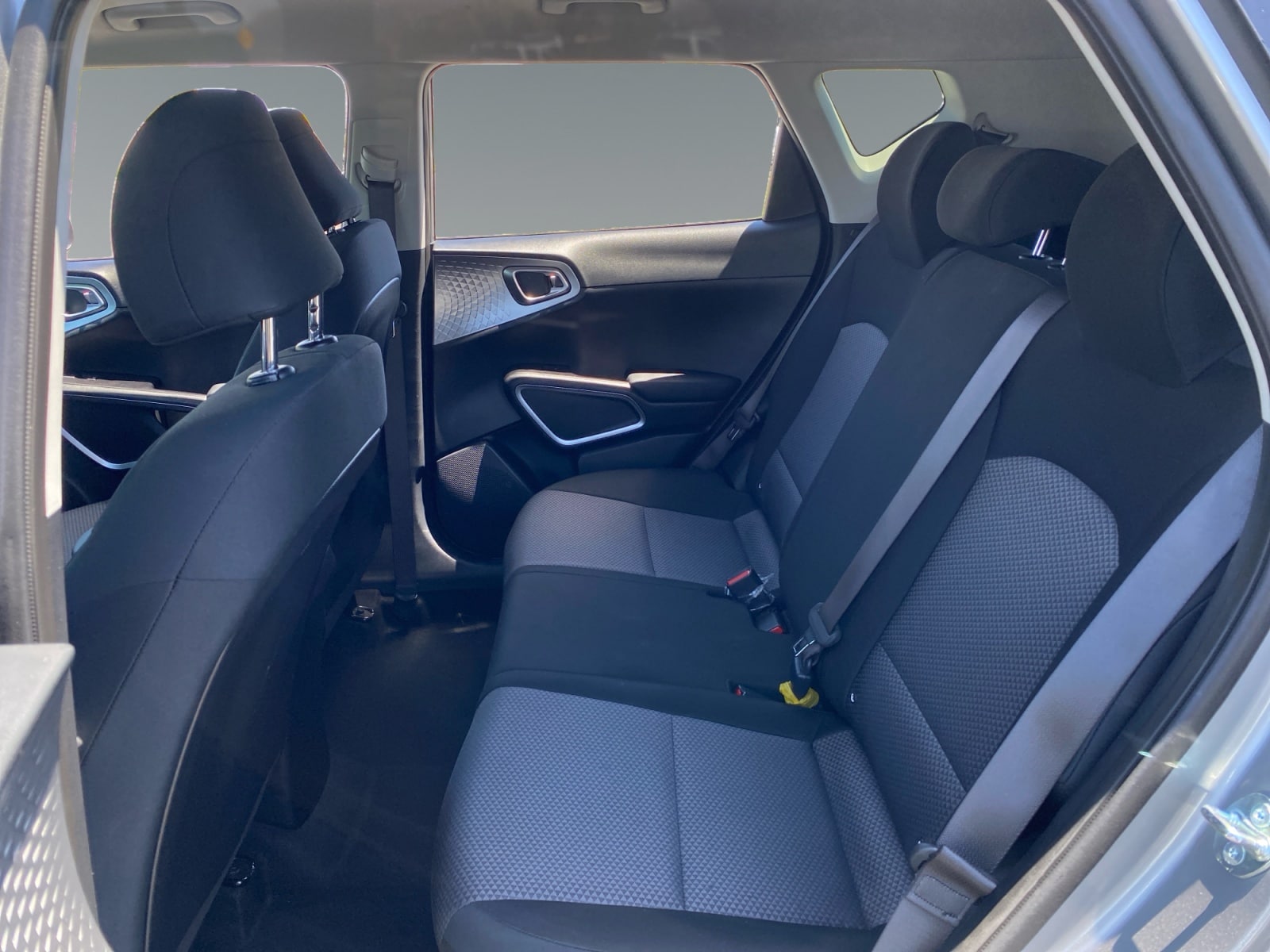 2025 Kia Soul LX - Photo 13