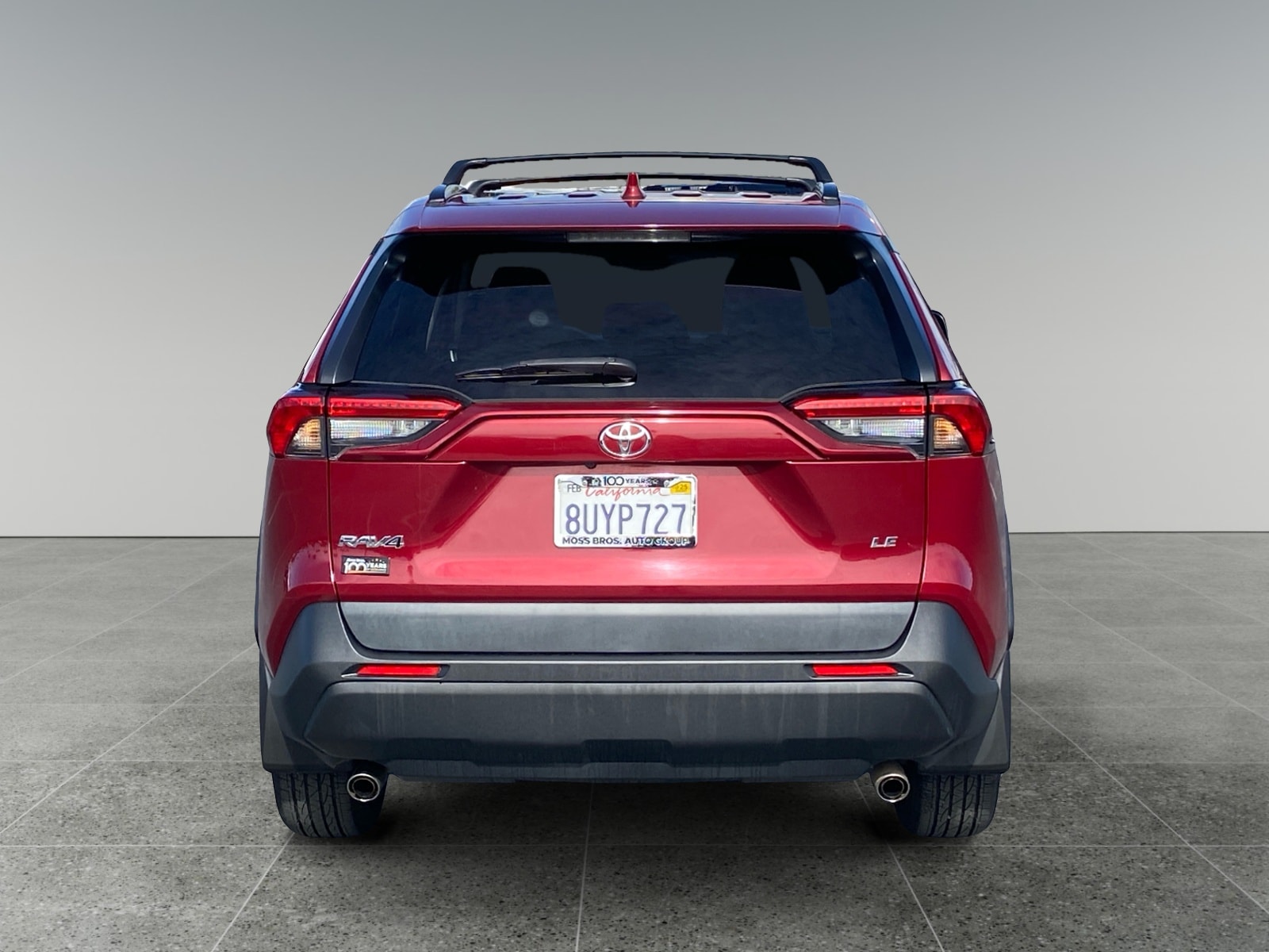 2021 Toyota RAV4 LE photo 4