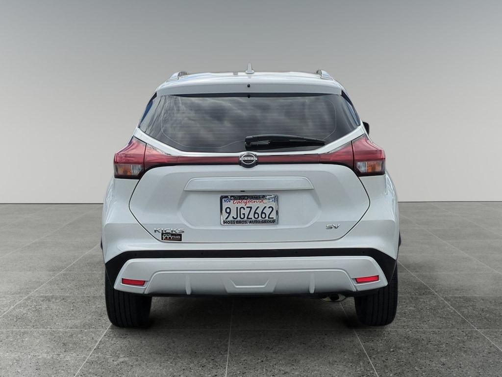 Used 2024 Nissan Kicks SV SUV