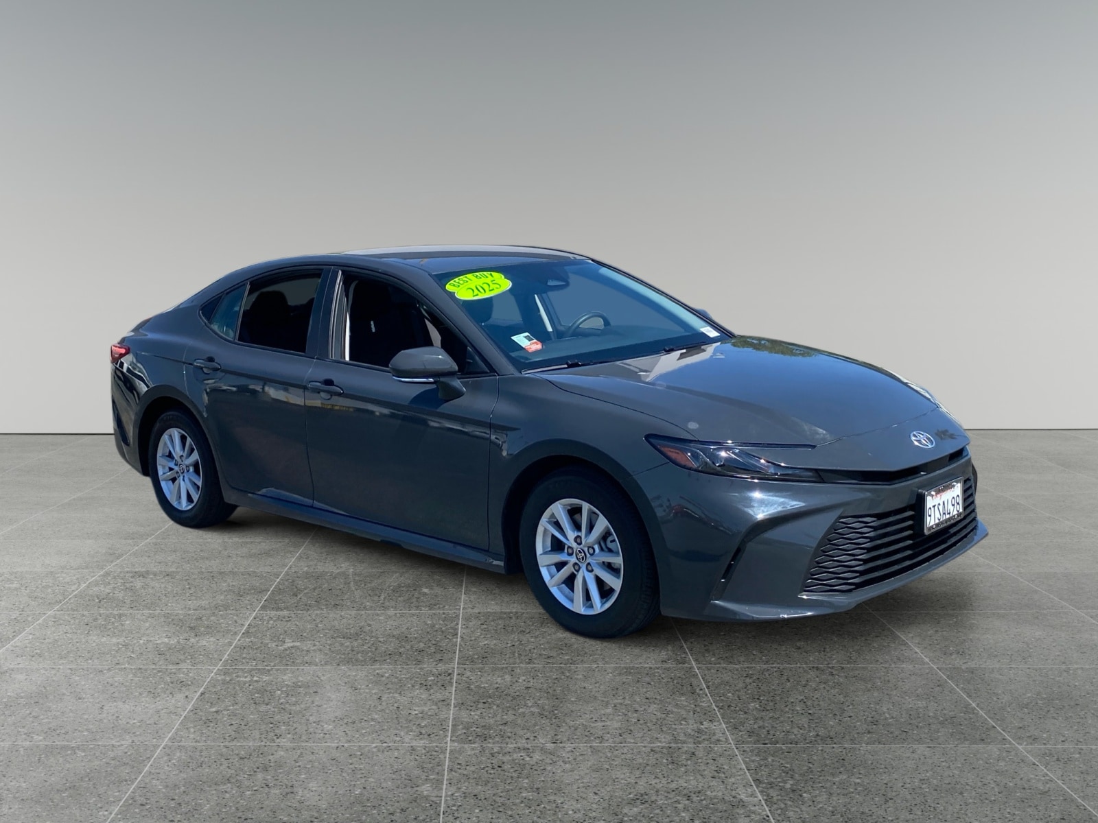 2025 Toyota Camry LE - Photo 7