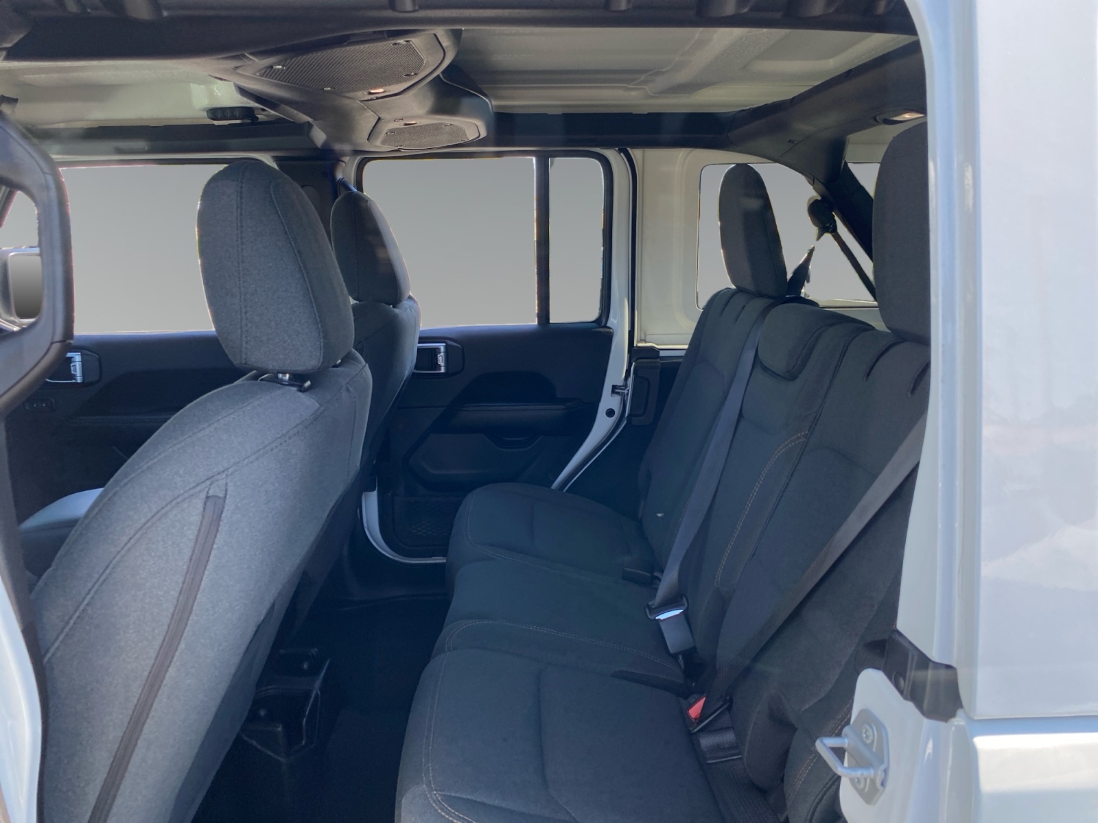 2026 Jeep Wrangler 4-Door Sahara - Photo 13