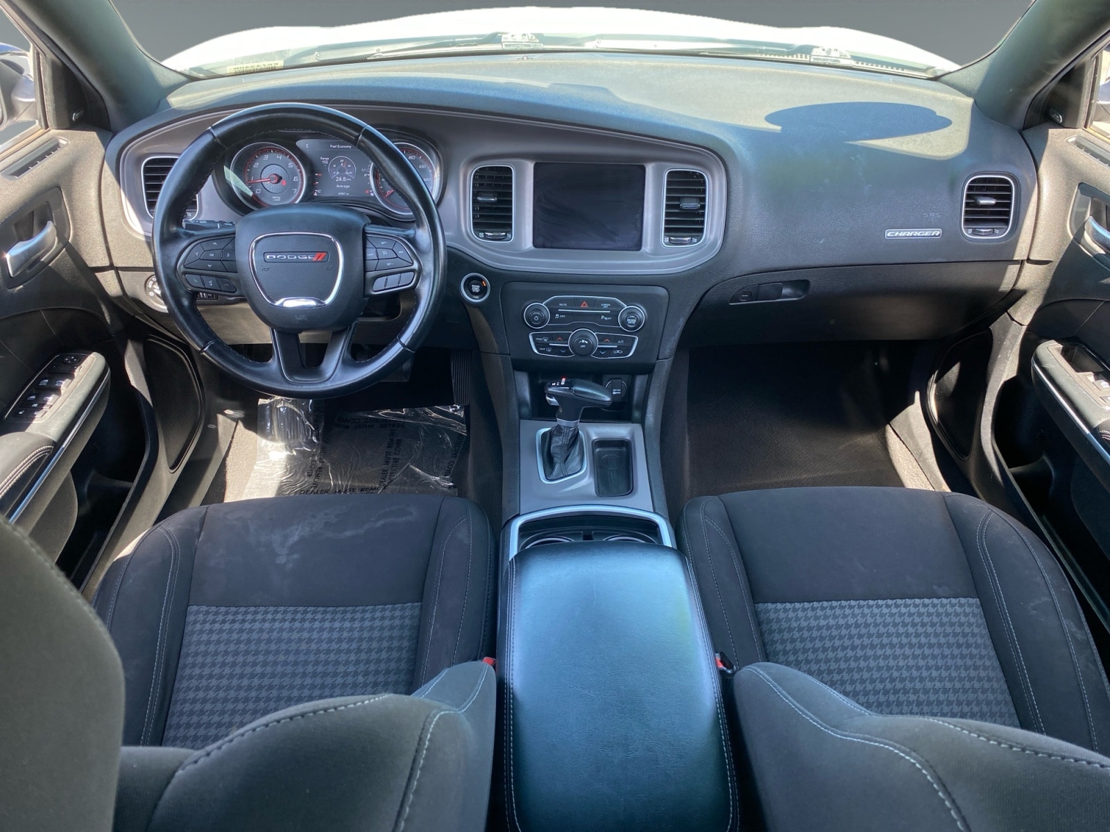 2023 Dodge Charger SXT - Photo 10