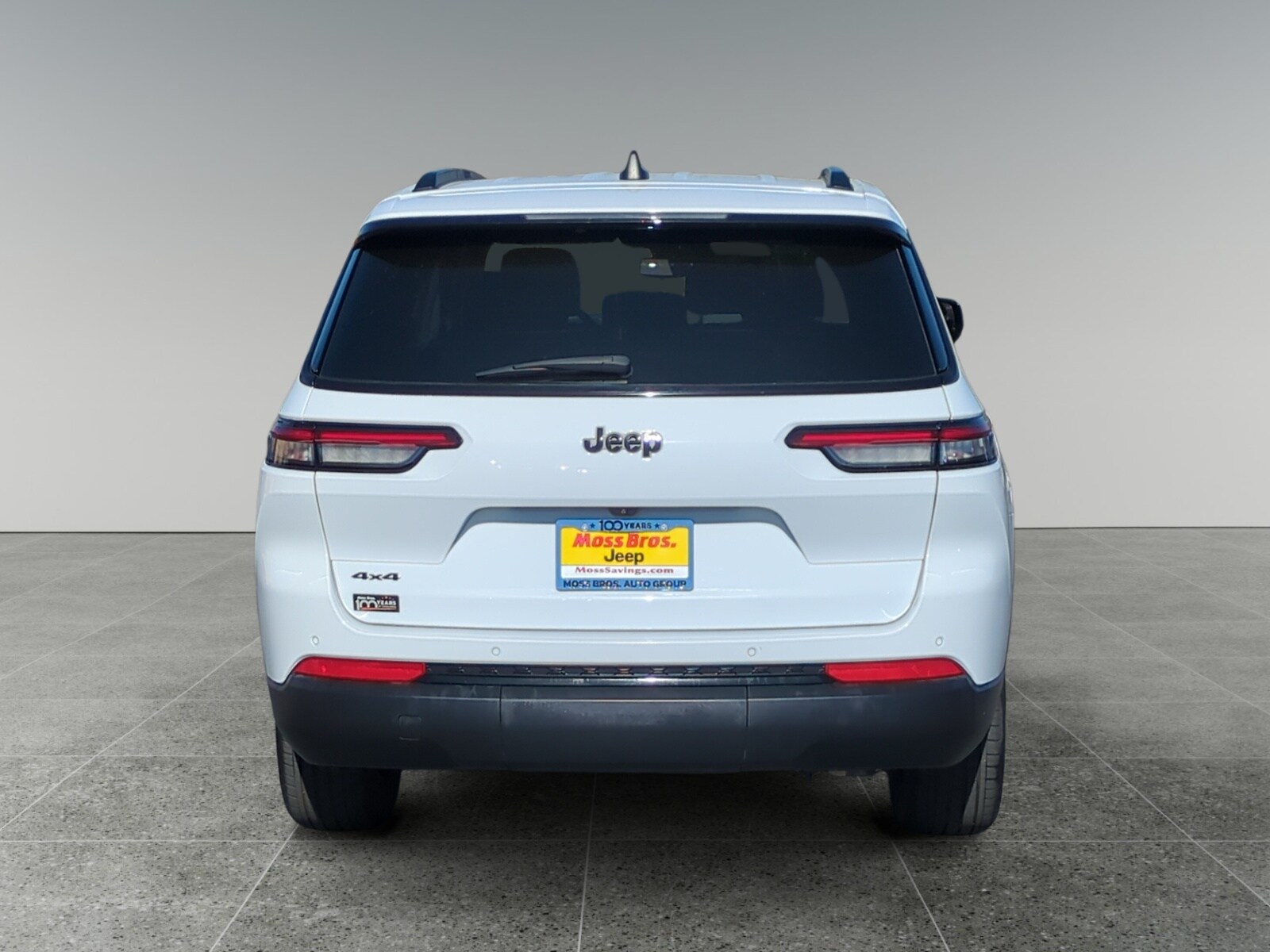2024 Jeep Grand Cherokee Laredo photo 4