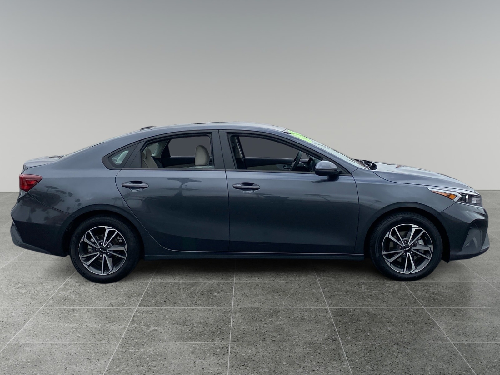 2023 Kia Forte LXS - Photo 6