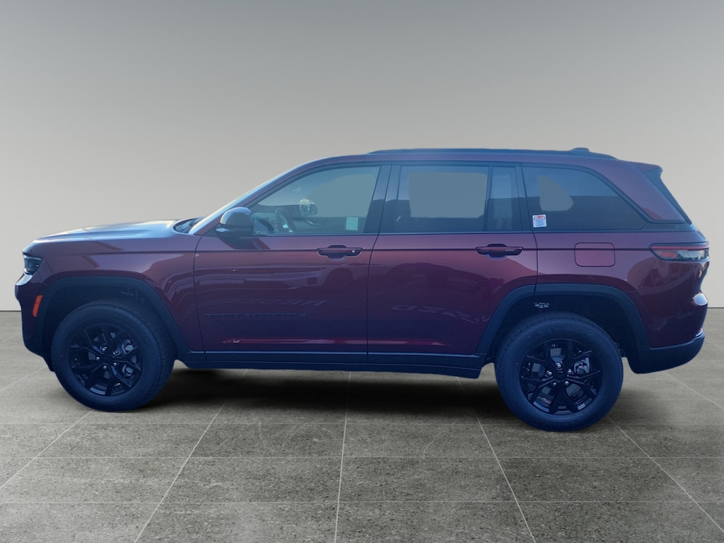 New 2025 Jeep Grand Cherokee Laredo Sport Utility