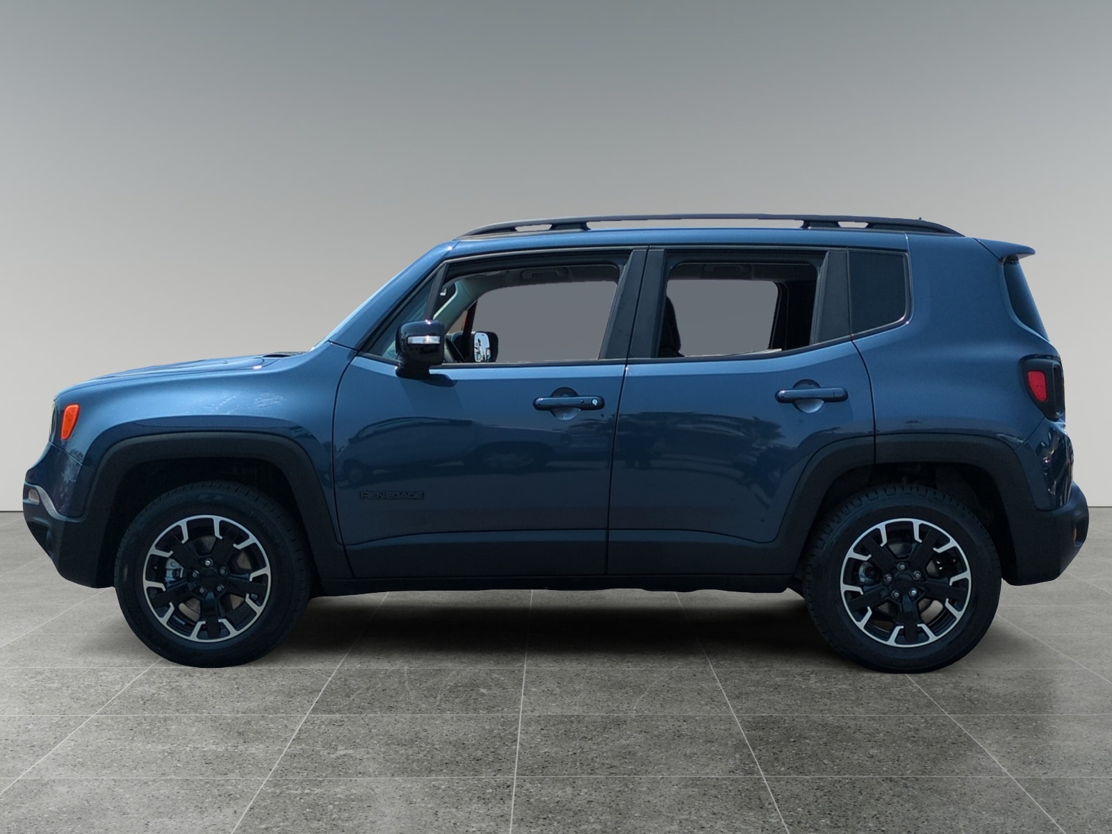 2023 Jeep Renegade Latitude photo 2