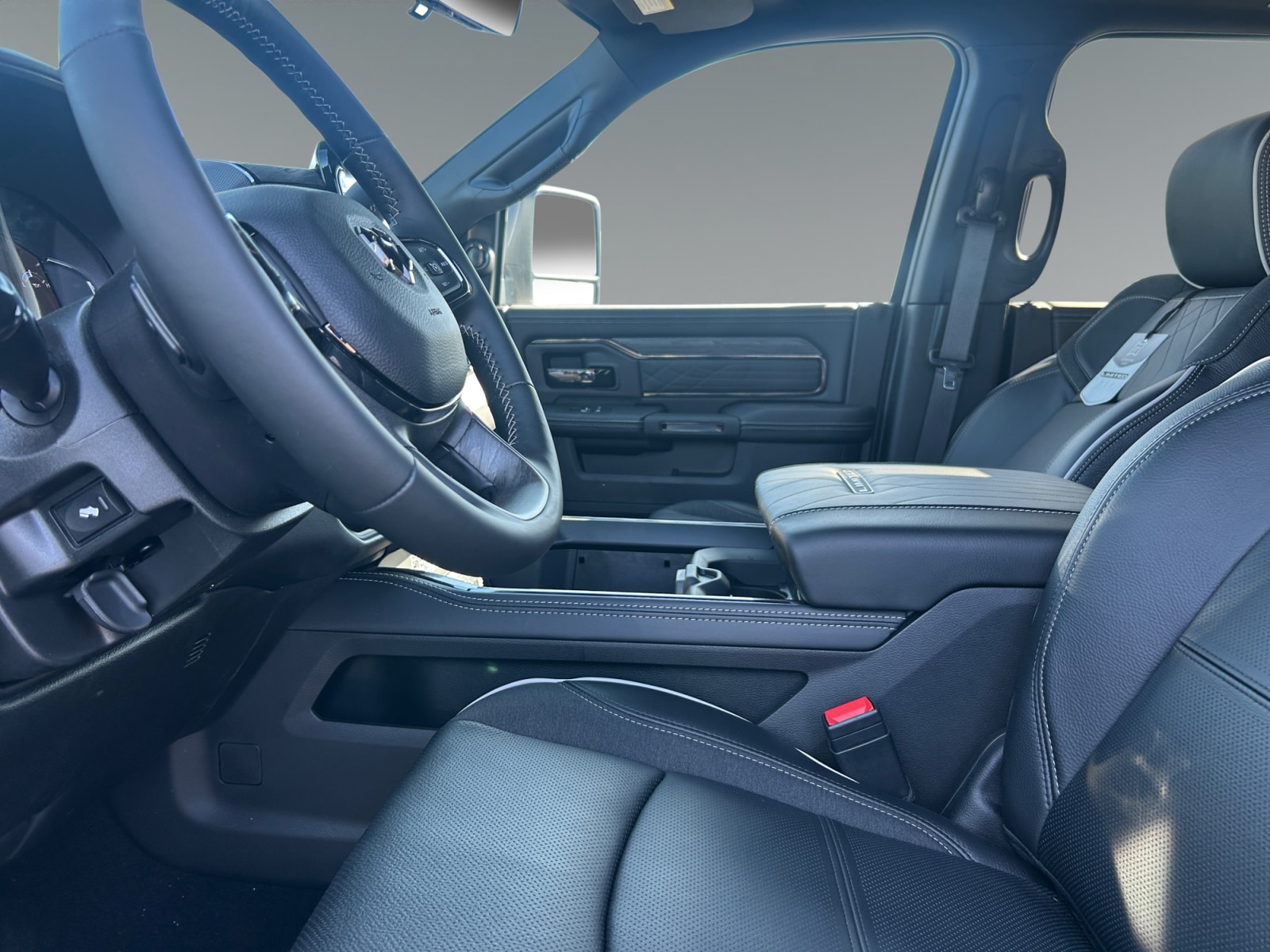 2026 RAM 3500 Limited - Photo 9