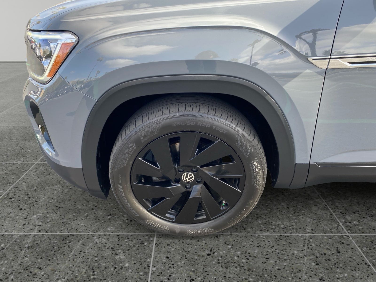 2024 Volkswagen Atlas Cross Sport SE w/Tech - Photo 14