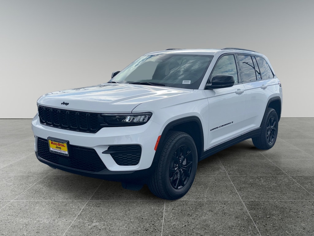 New 2025 Jeep Grand Cherokee Laredo Sport Utility