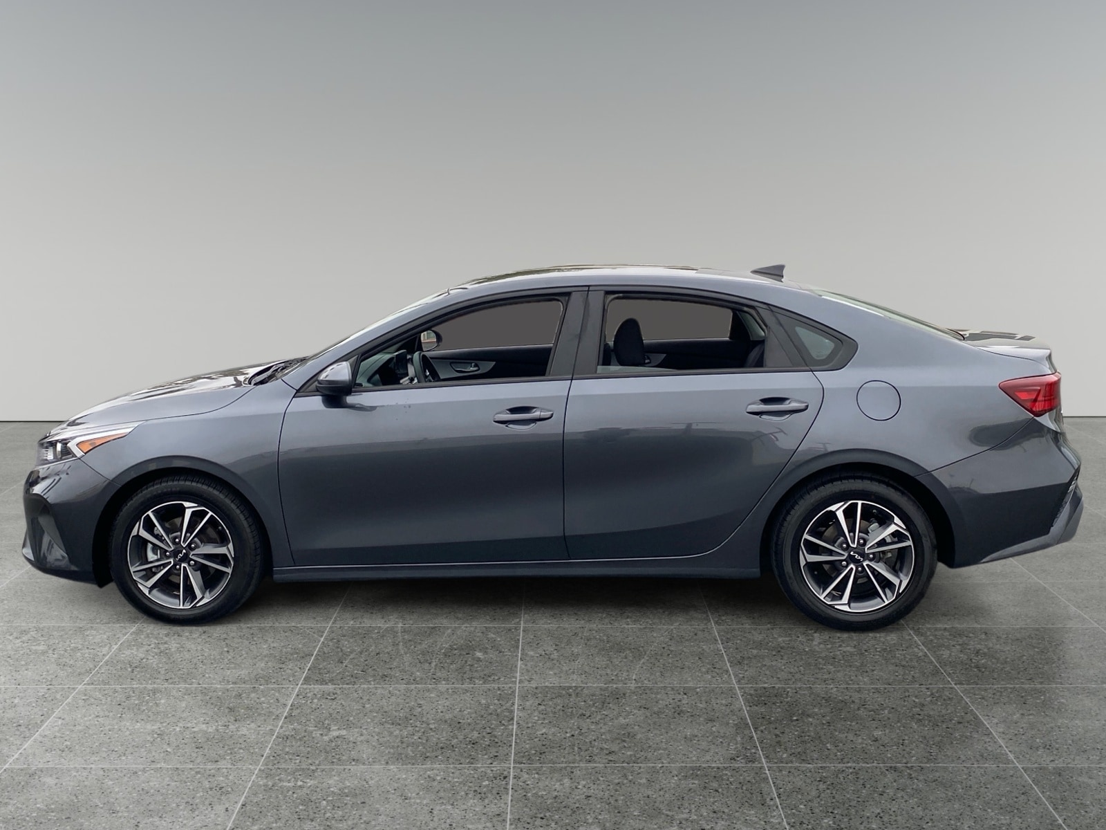 Used 2024 Kia Forte LXS with VIN 3KPF24AD9RE695855 for sale in Moreno Valley, CA