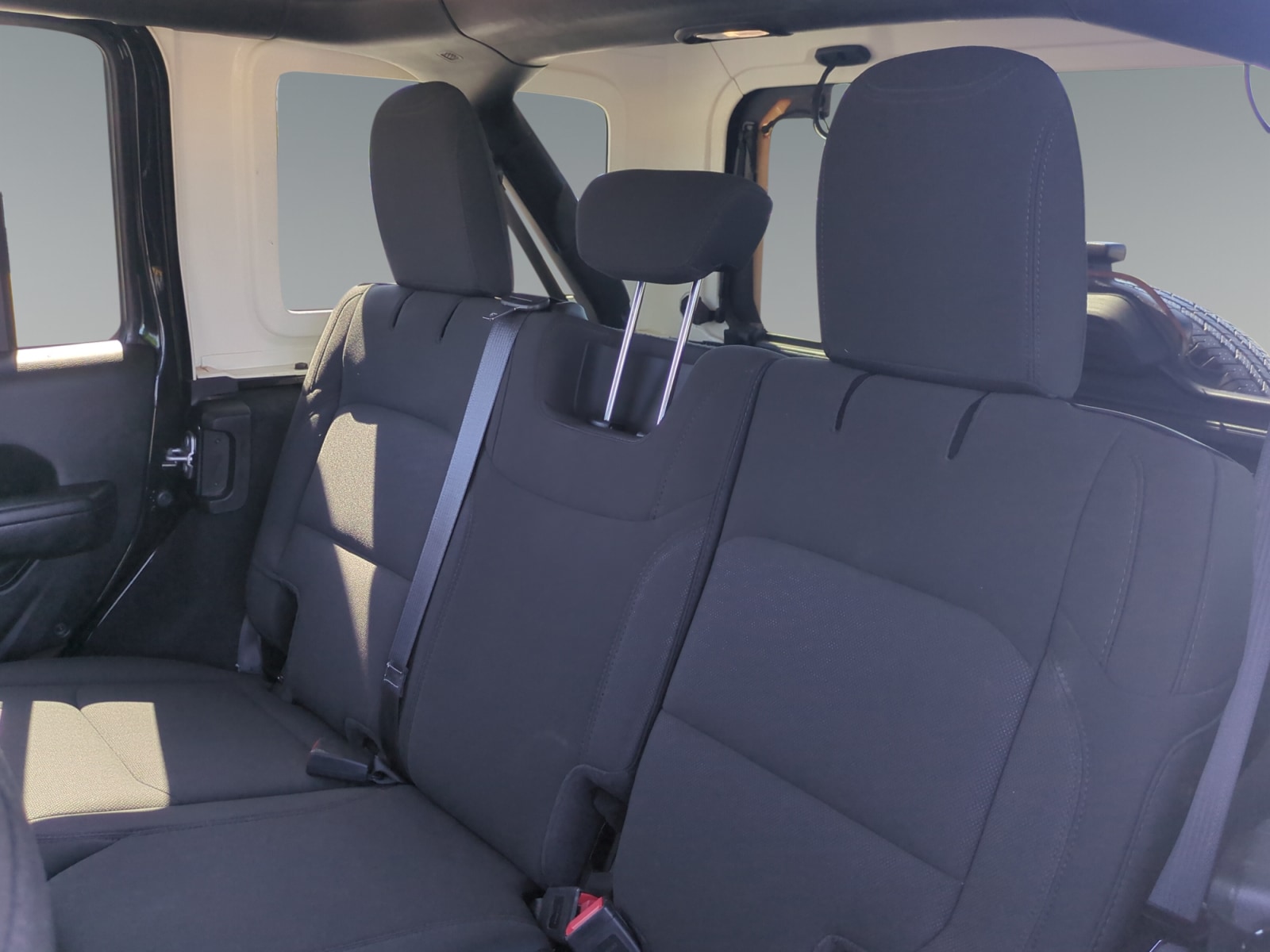 2023 Jeep Wrangler 4-Door Sport S - Photo 13