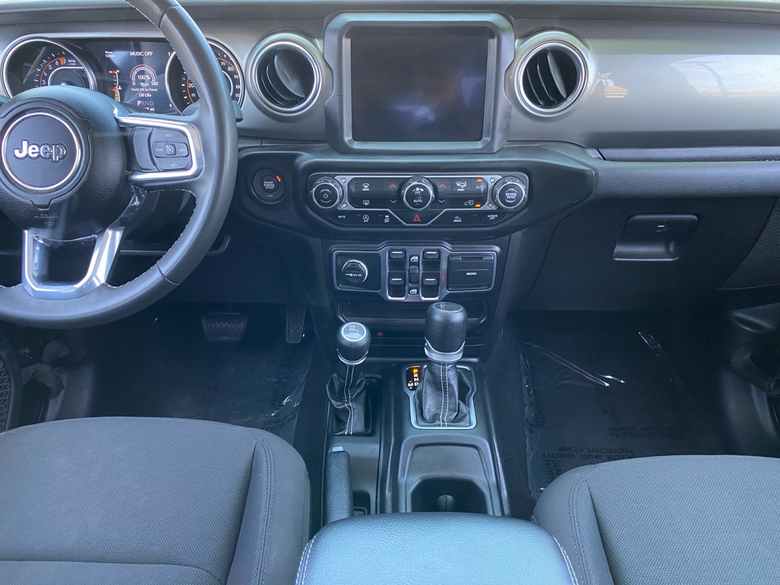 2023 Jeep Gladiator Overland - Photo 11