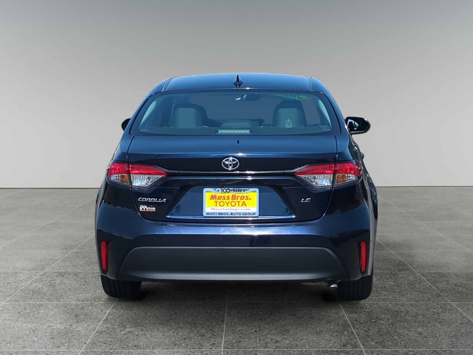 2023 Toyota Corolla LE photo 2