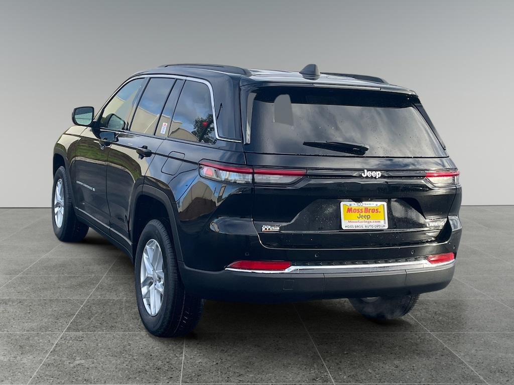 New 2026 Jeep Grand Cherokee LAREDO 4X2 Sport Utility