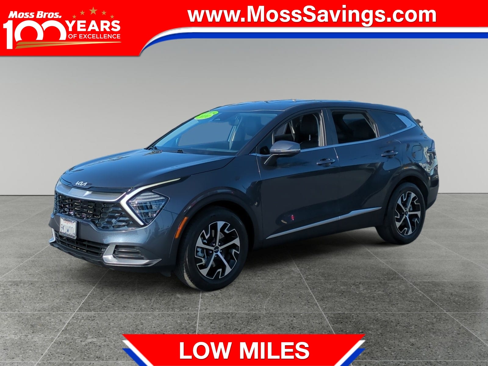 2024 Kia Sportage EX's photo