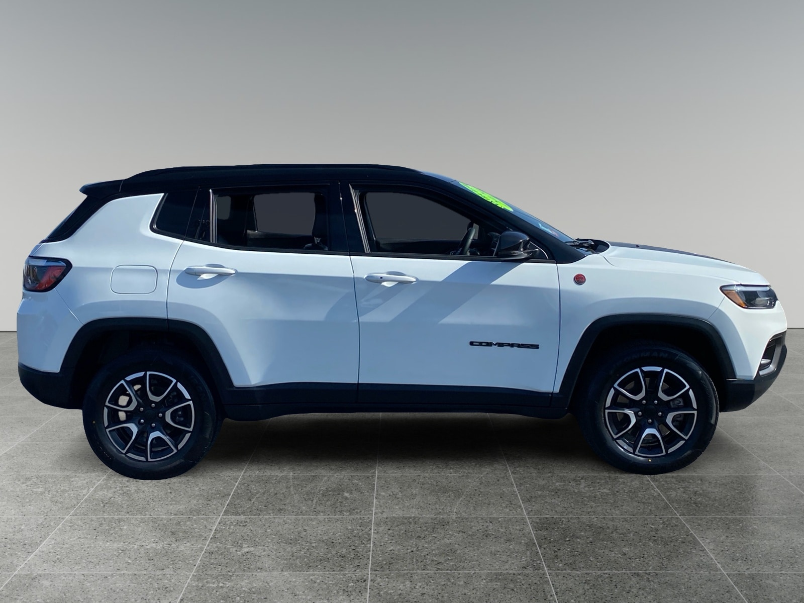 2024 Jeep Compass Trailhawk photo 6