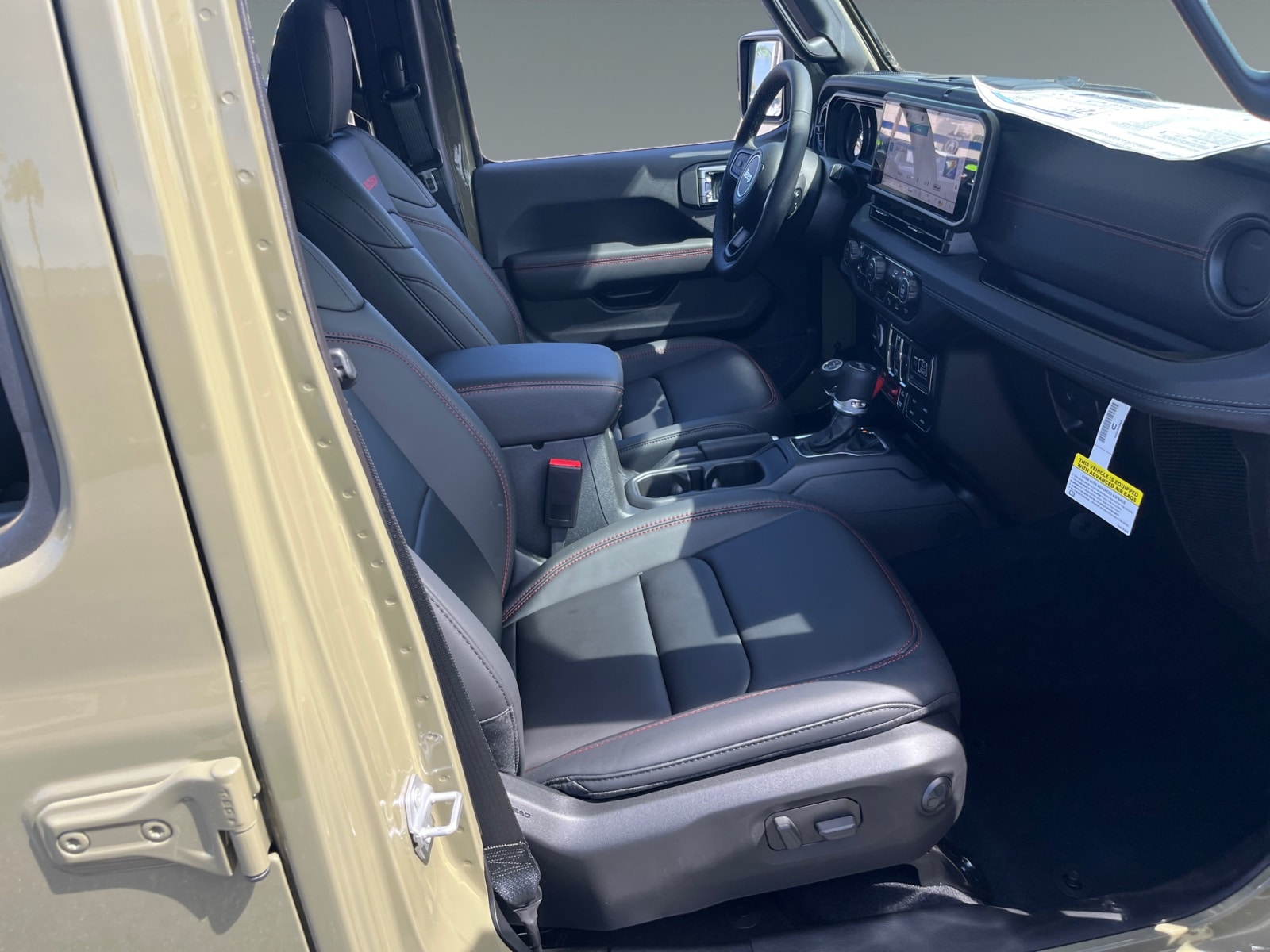 2025 Jeep Wrangler 4-Door Rubicon - Photo 15