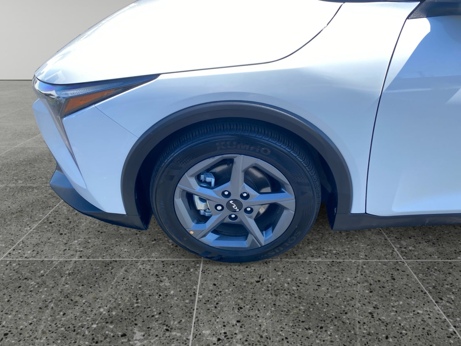 2025 Kia K4 LXS - Photo 14