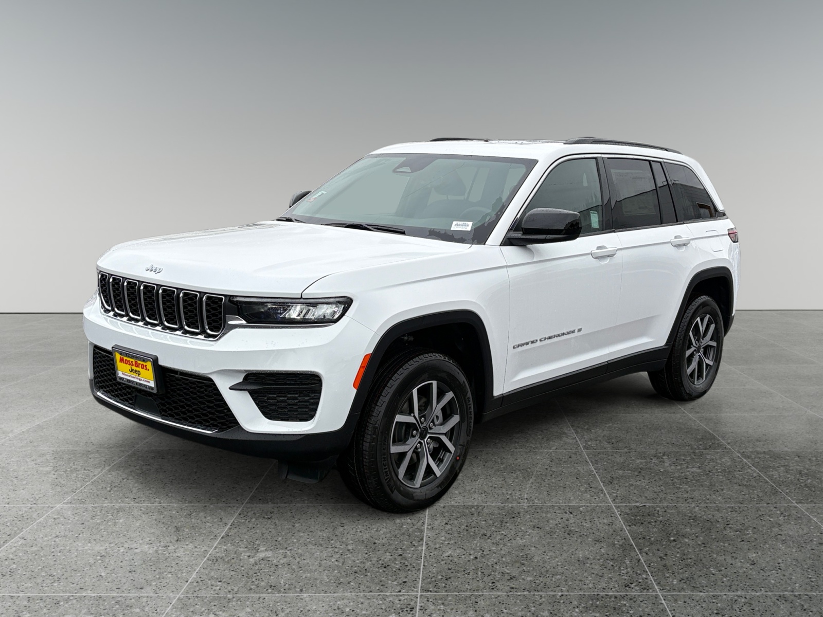 2027 Jeep Grand Cherokee Laredo Sport Utility