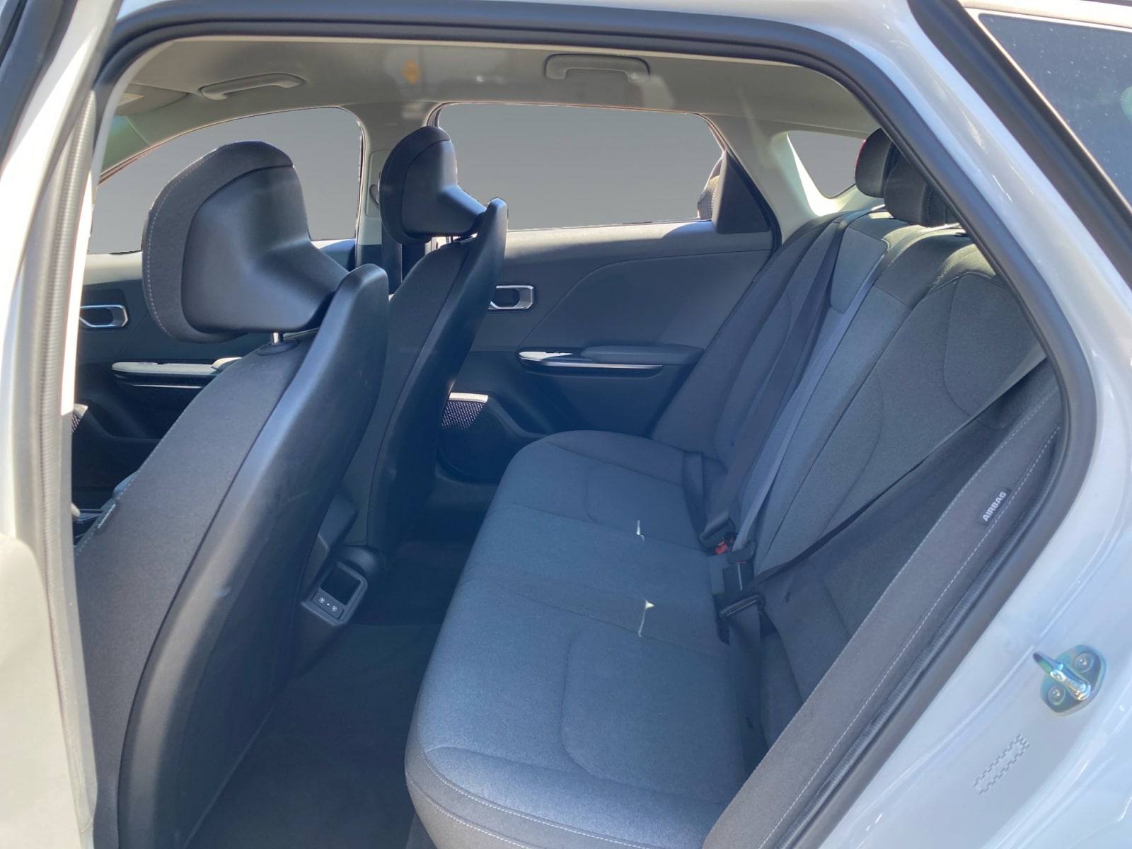 2025 Kia K4 LXS - Photo 13