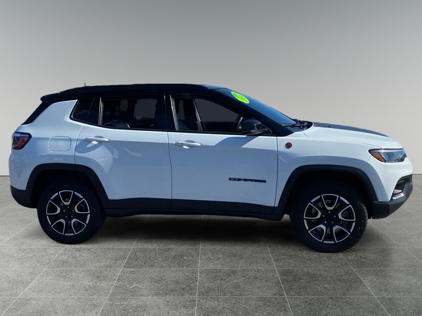 2024 Jeep Compass Trailhawk photo 6