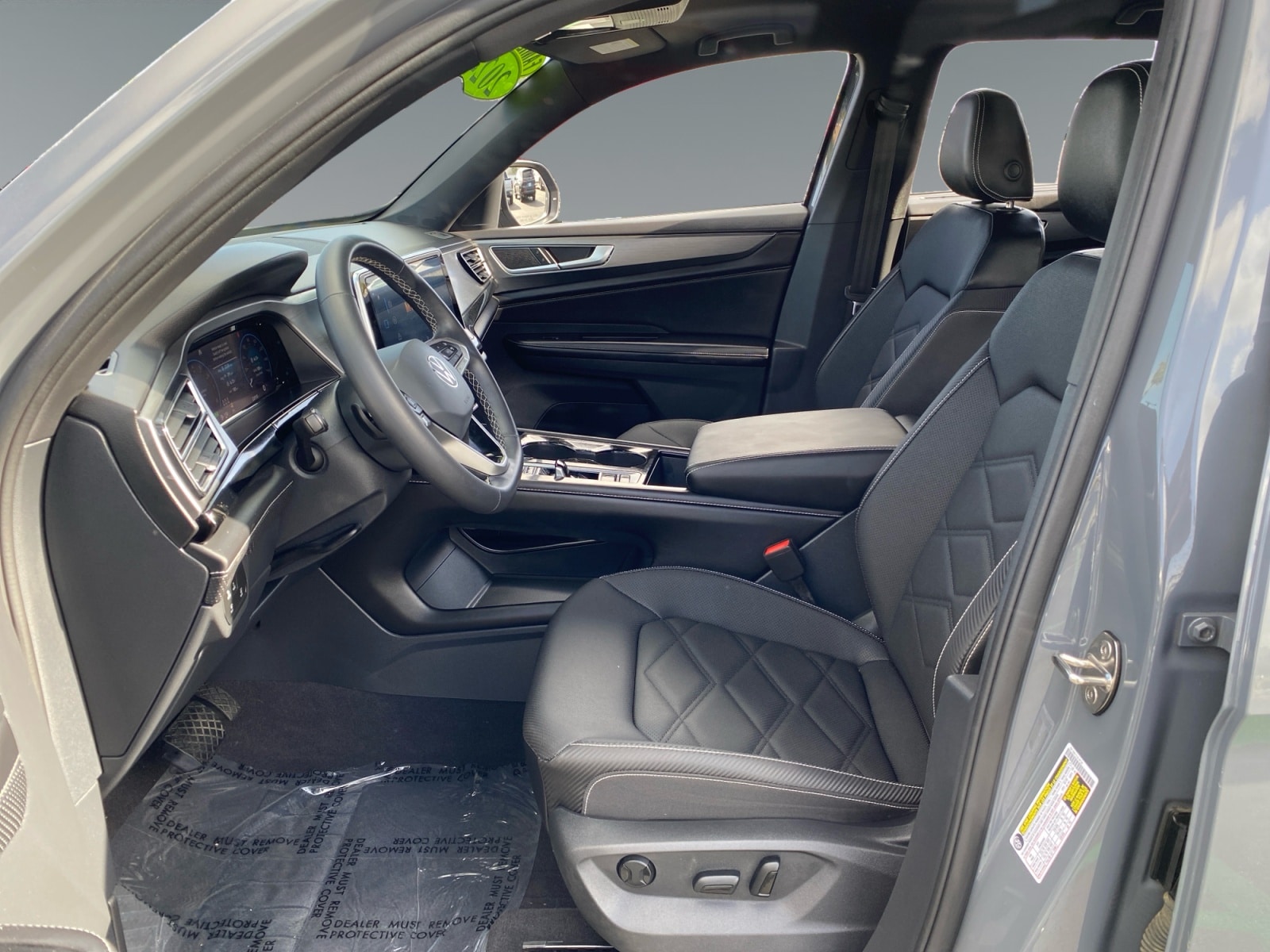 2024 Volkswagen Atlas Cross Sport SE w/Tech - Photo 9