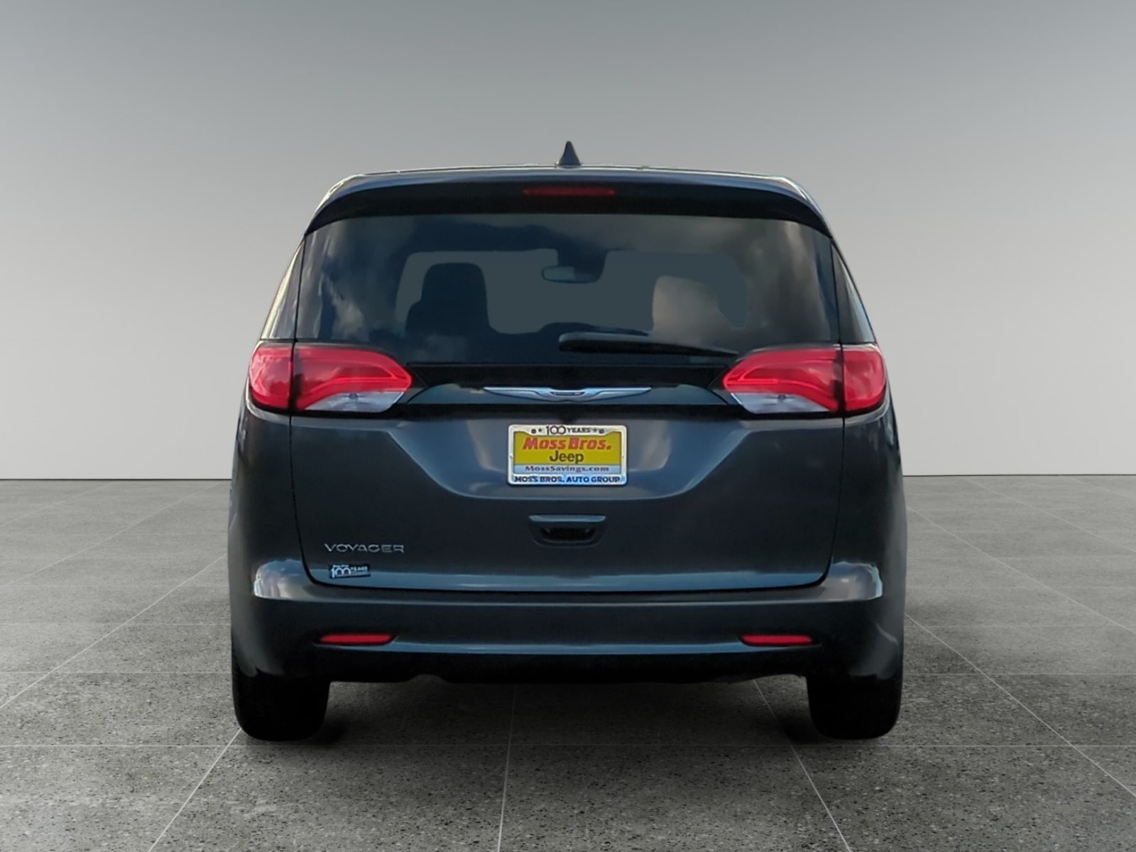 2023 Chrysler Voyager LX photo 4