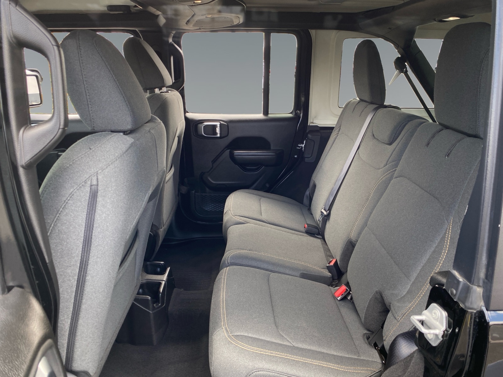 2025 Jeep Wrangler 4-Door Willys - Photo 13