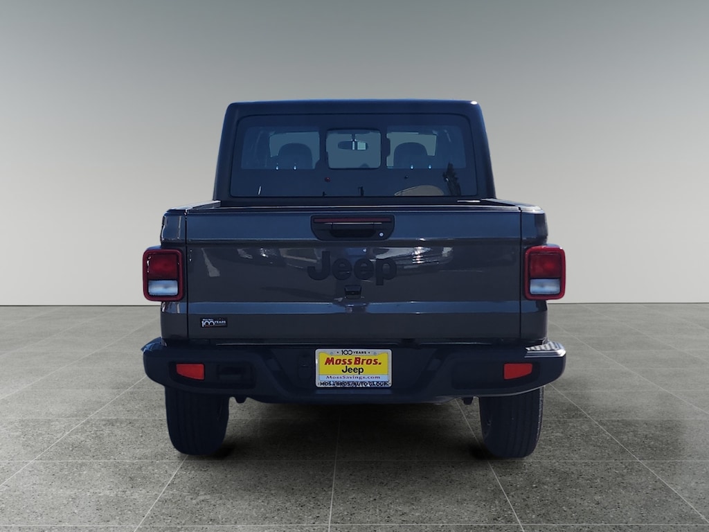 New 2026 Jeep Gladiator Sport Pickup